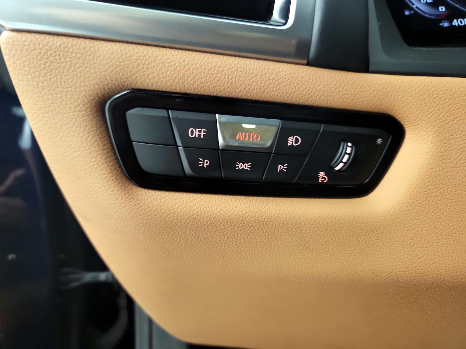 2022 BMW 8 Series 840i - Photo 14