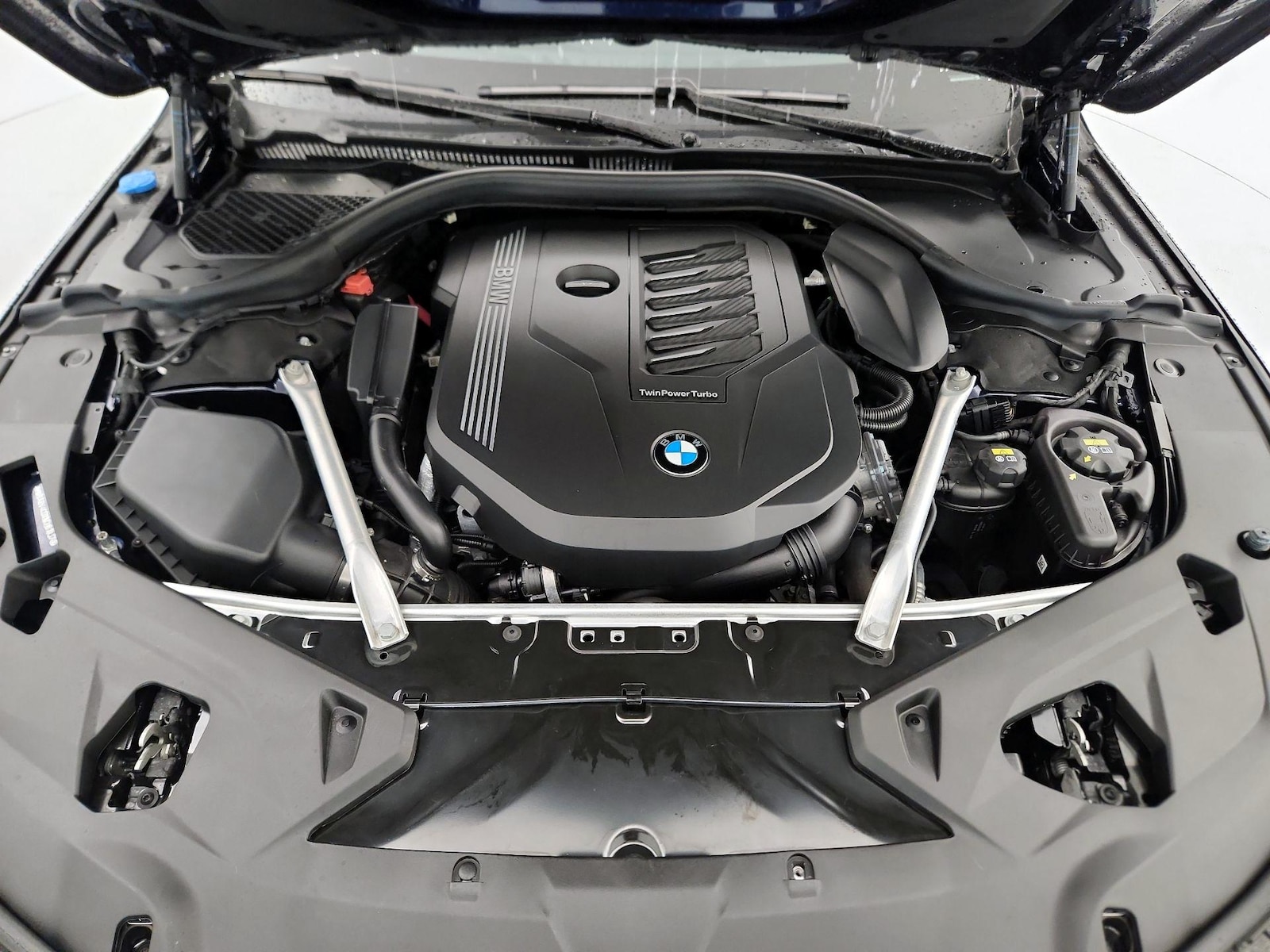 2022 BMW 8 Series 840i - Photo 24