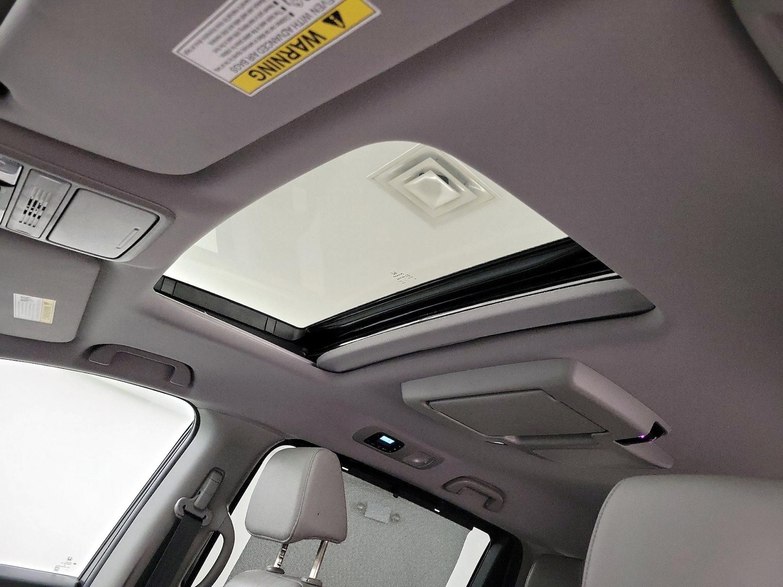 2018 Honda Odyssey EX-L - Photo 21