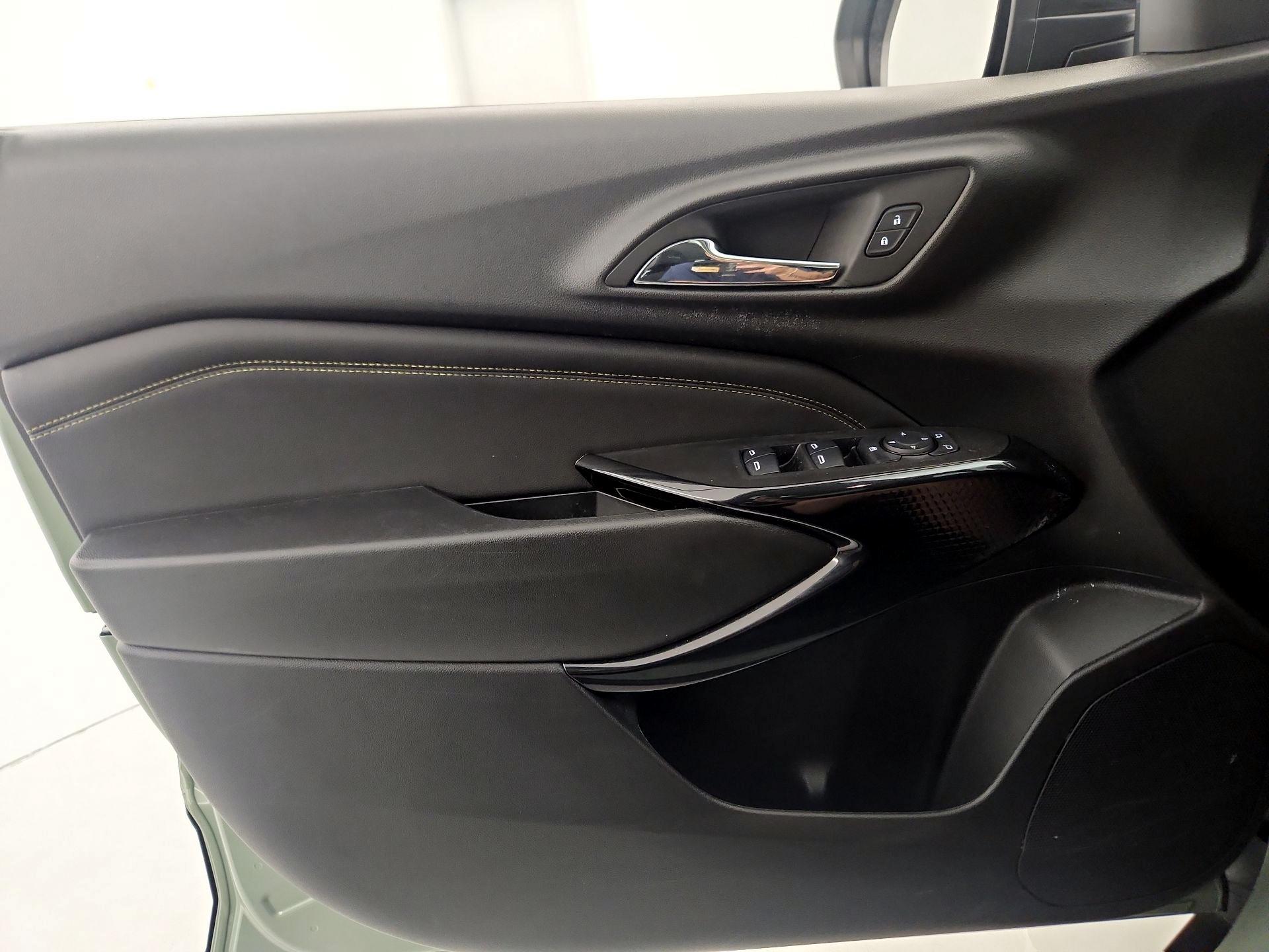 Thumbnail: 2025 Chevrolet Trax - 12