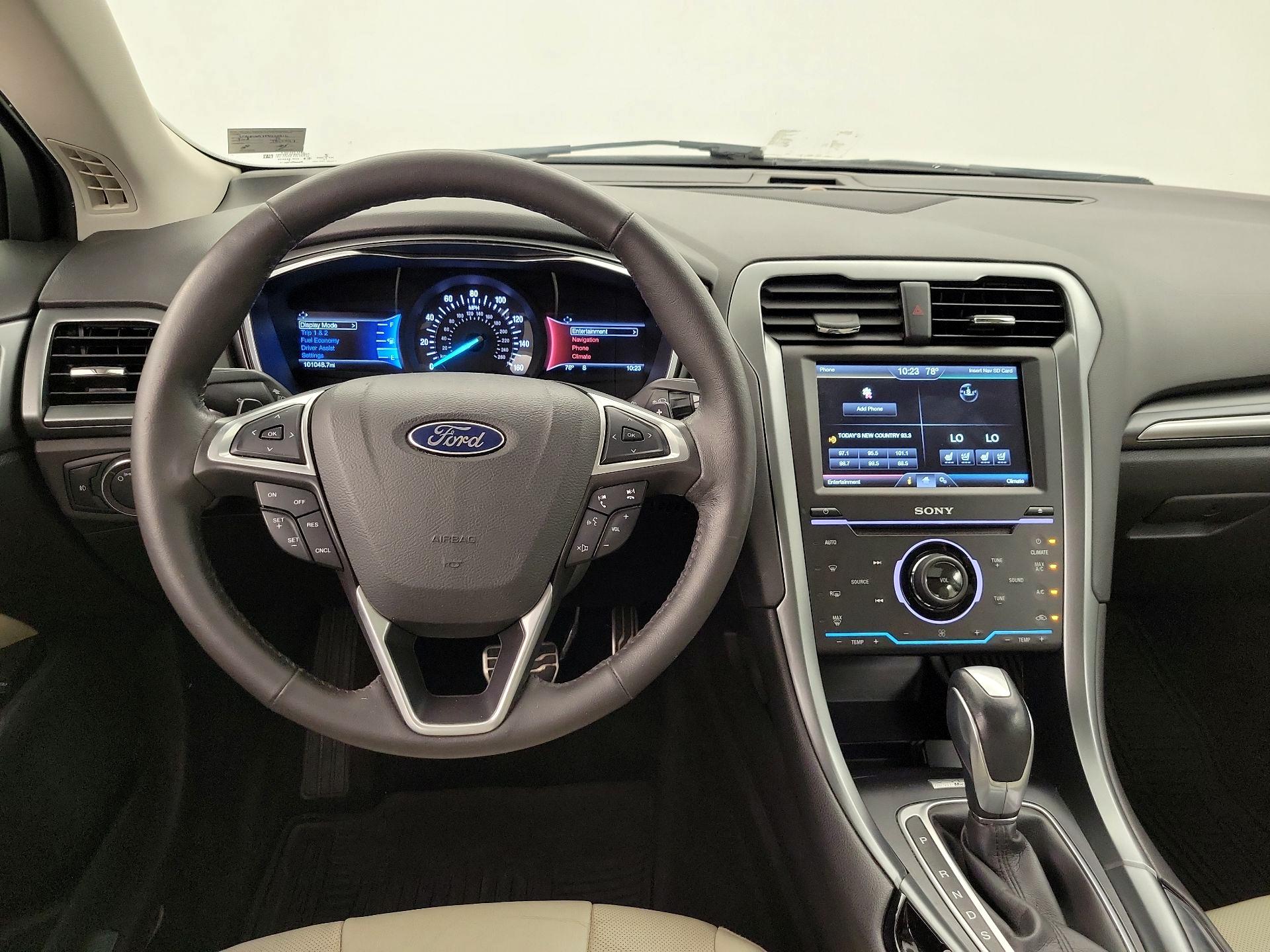 Thumbnail: 2015 Ford Fusion - 10