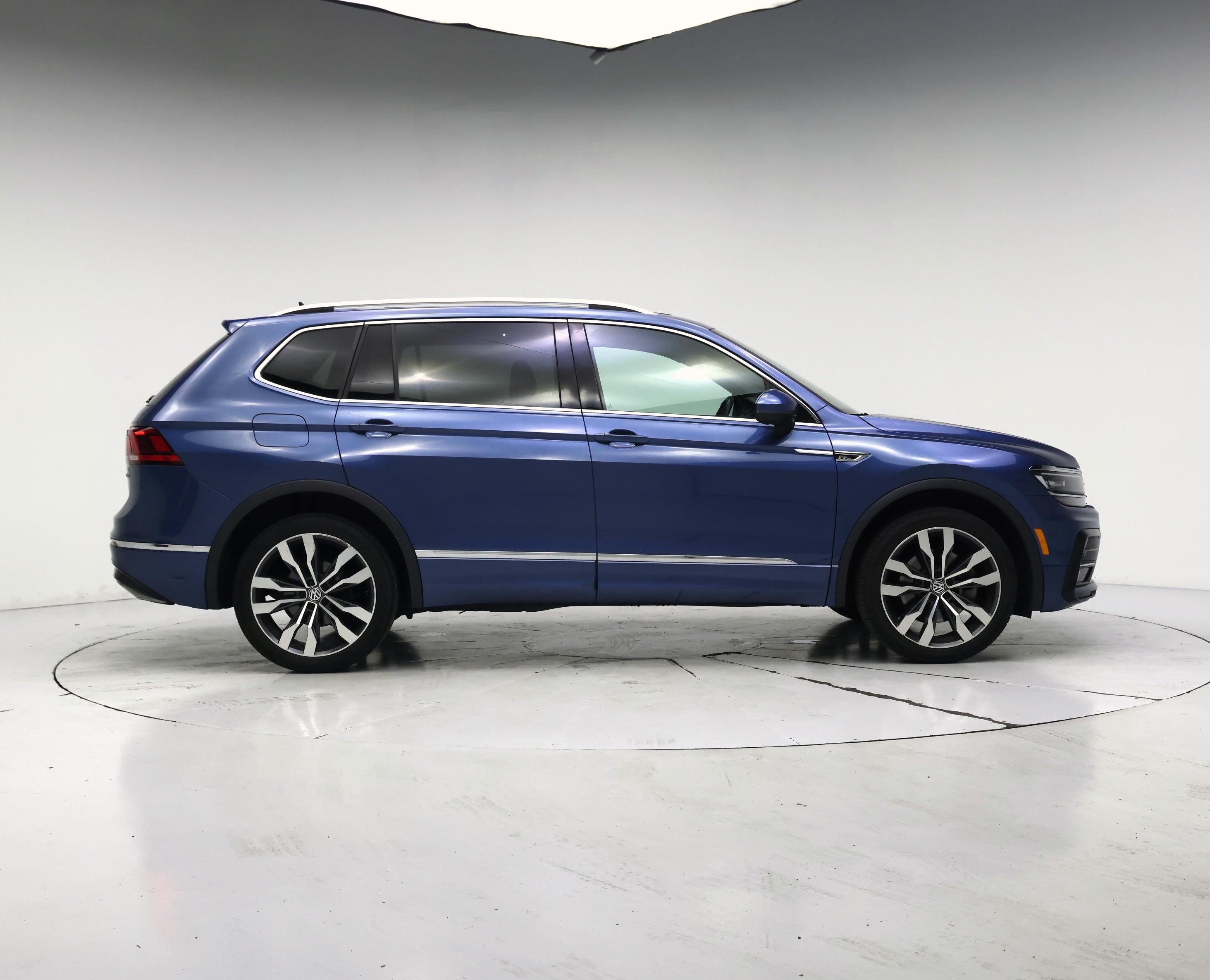 Thumbnail: 2018 Volkswagen Tiguan - 7