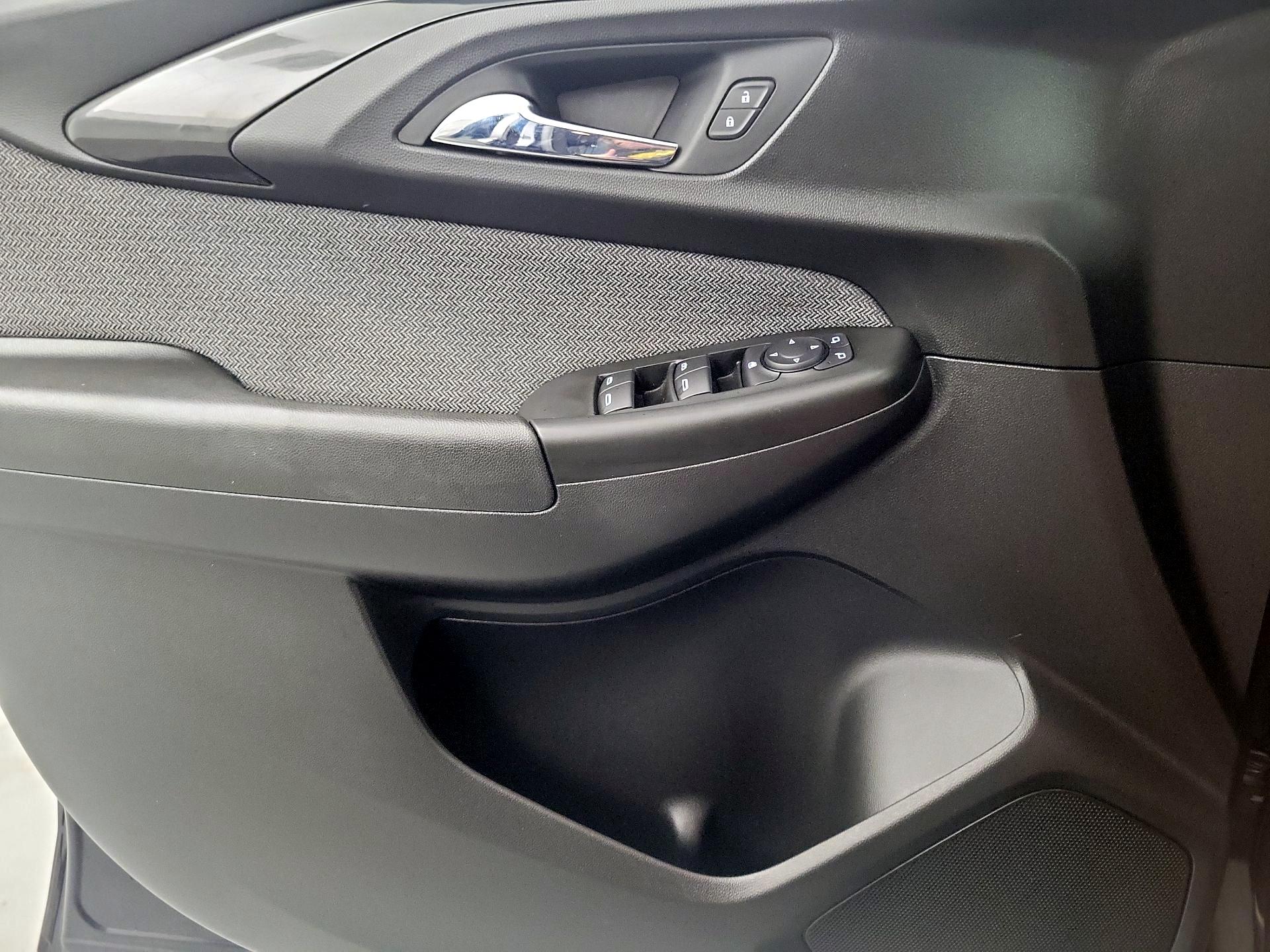 Thumbnail: 2021 Chevrolet TrailBlazer - 12