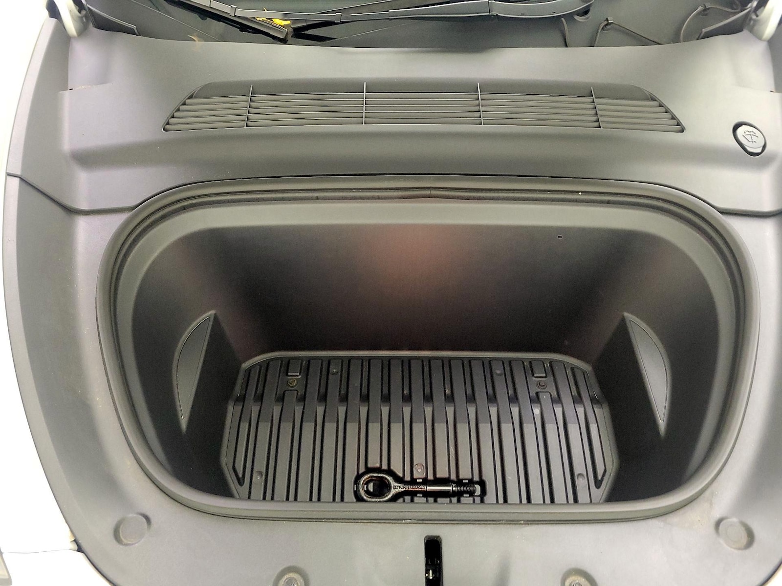 2023 Tesla Model Y Long Range - Photo 22