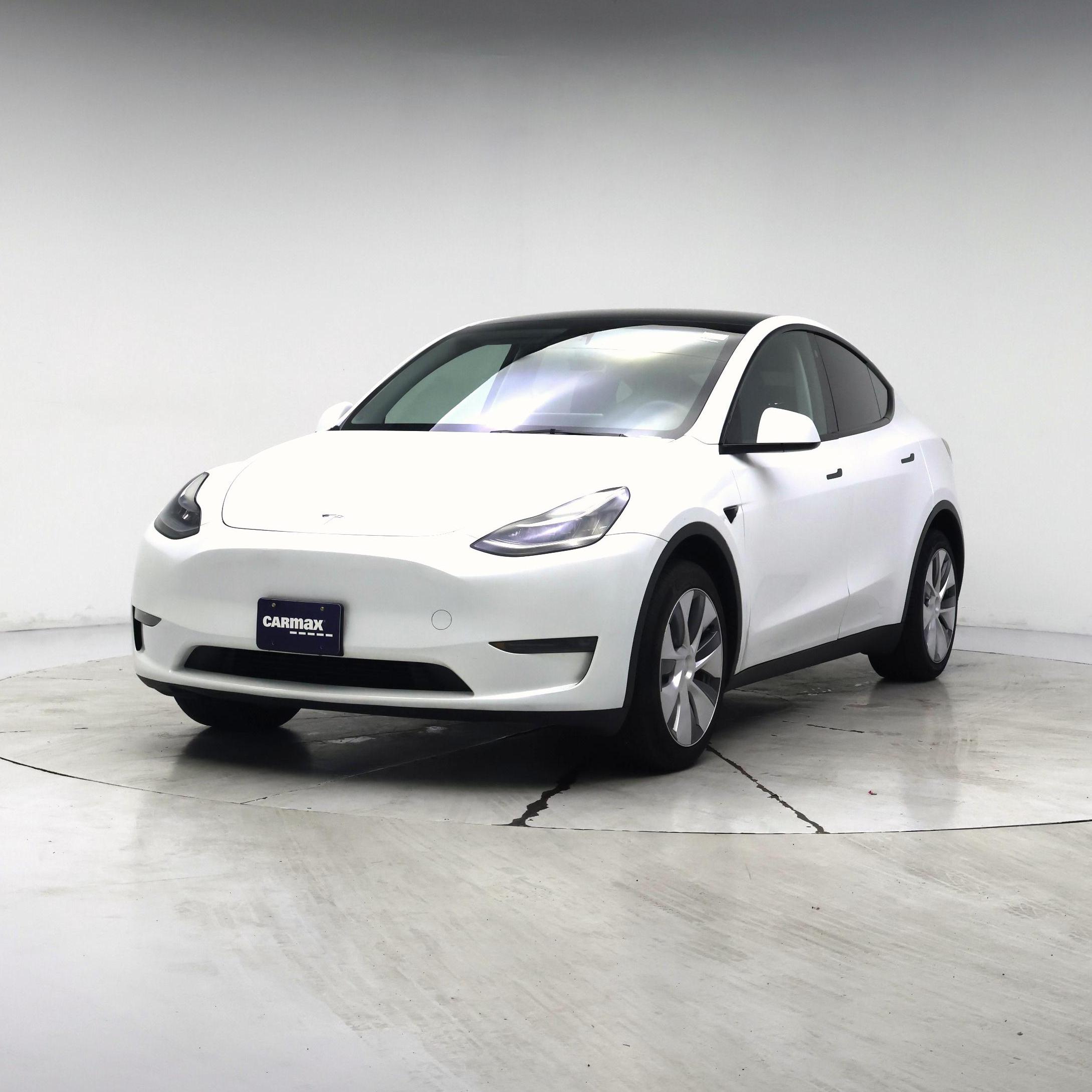 Thumbnail: 2023 Tesla Model Y - 4