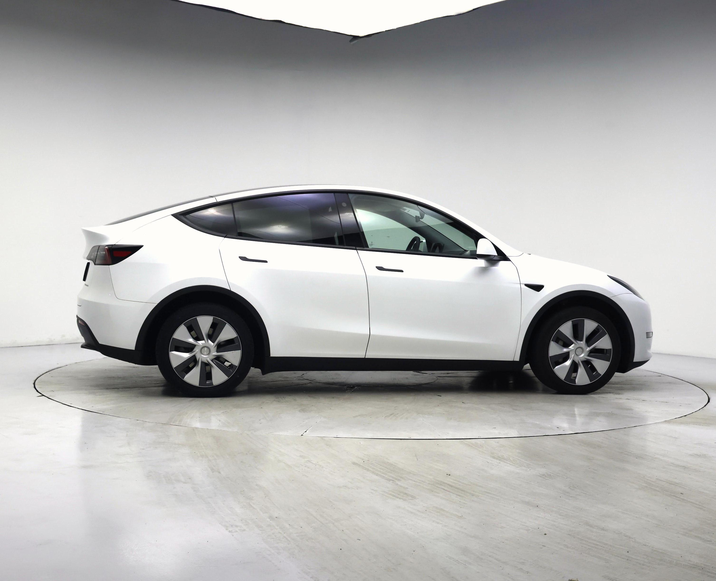 Thumbnail: 2023 Tesla Model Y - 7