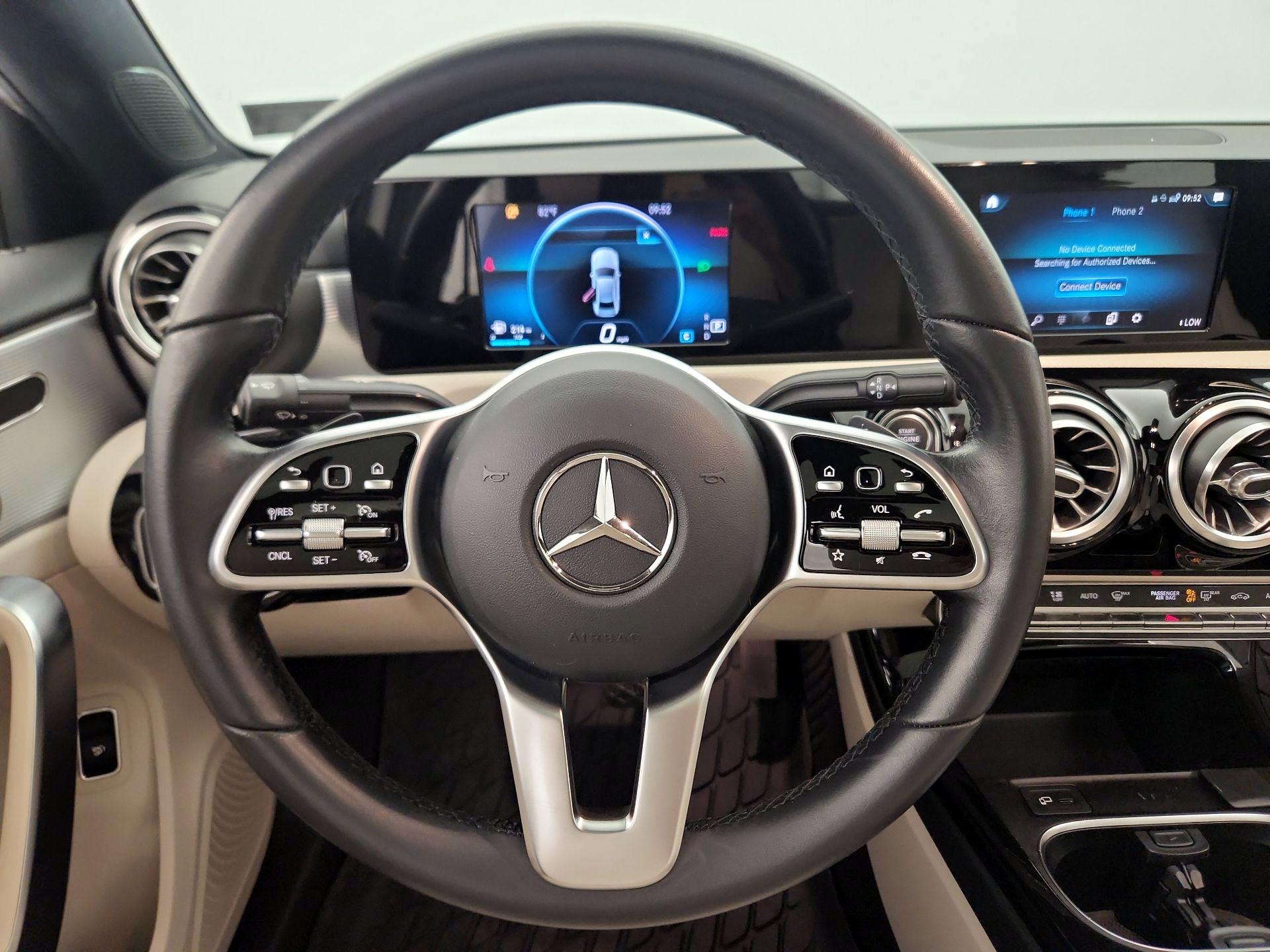 Thumbnail: 2020 Mercedes-Benz A-Class - 10