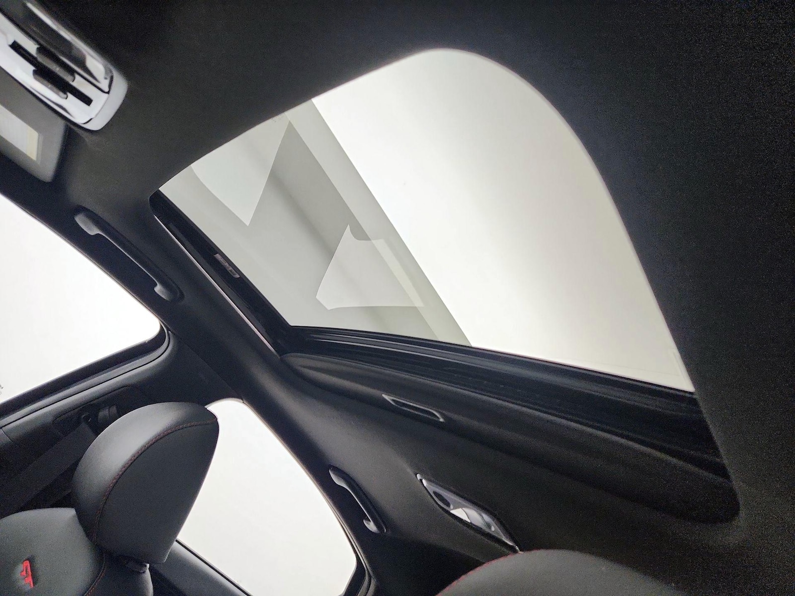 2023 Kia Forte GT - Photo 21
