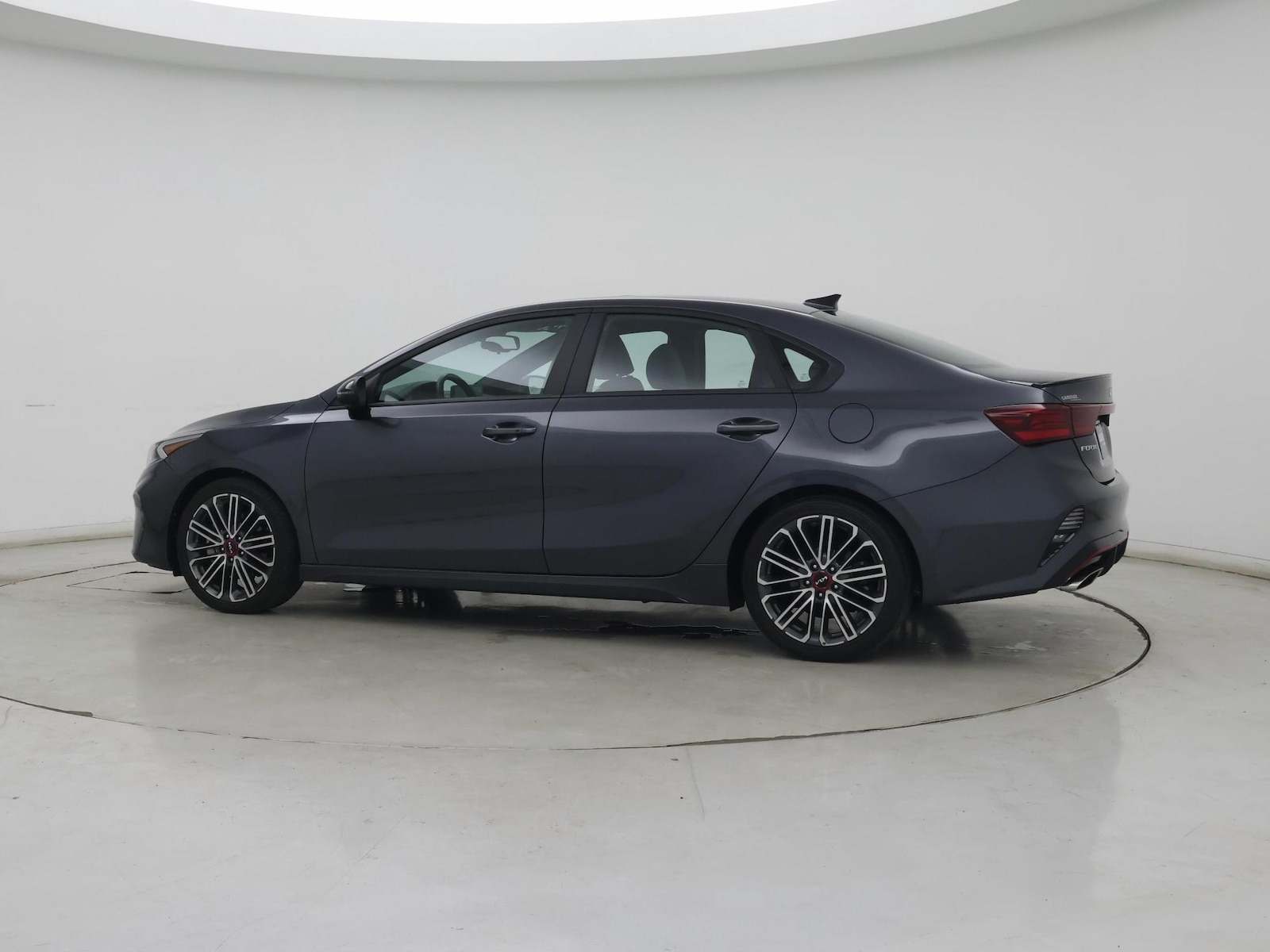 2023 Kia Forte GT - Photo 4
