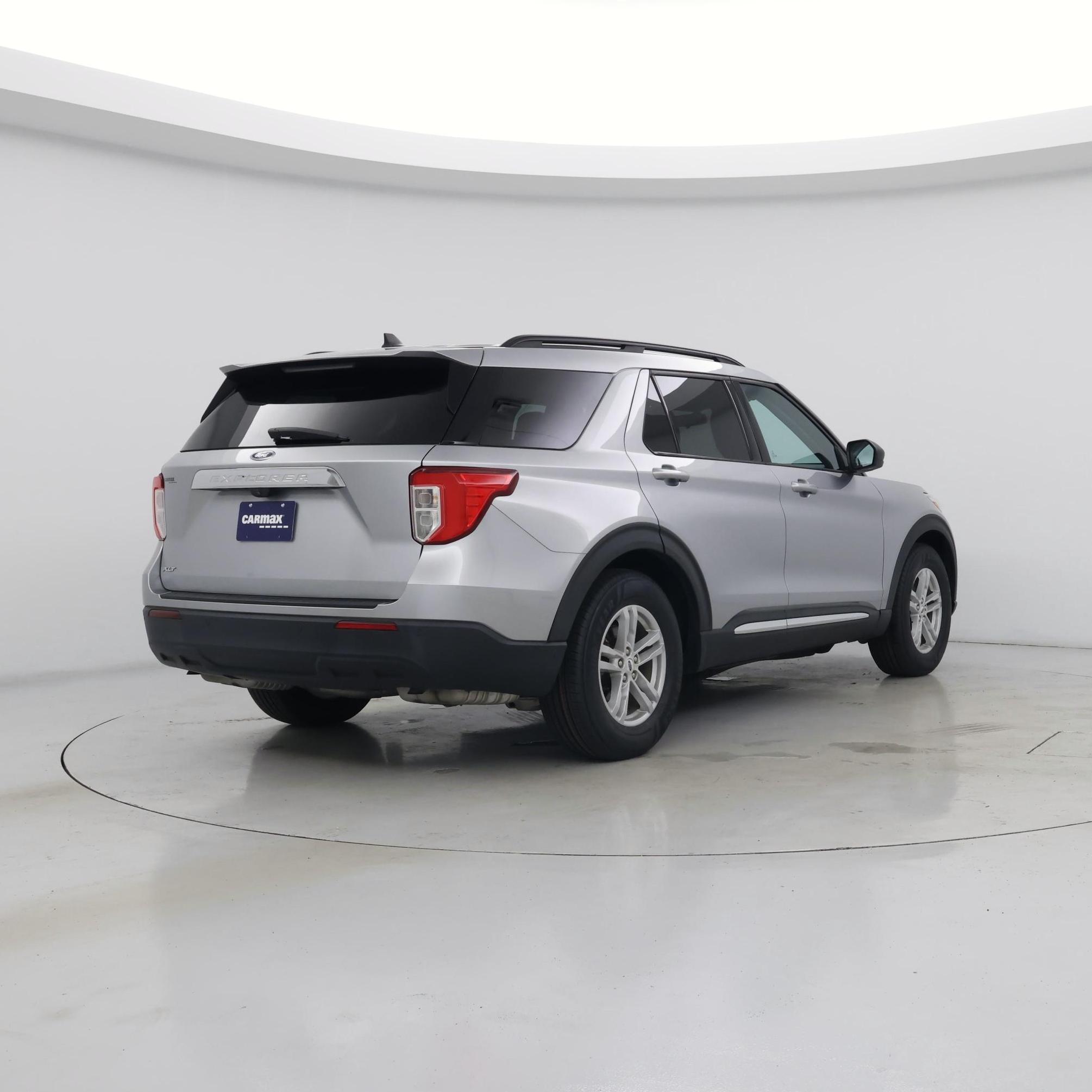 Thumbnail: 2021 Ford Explorer - 8