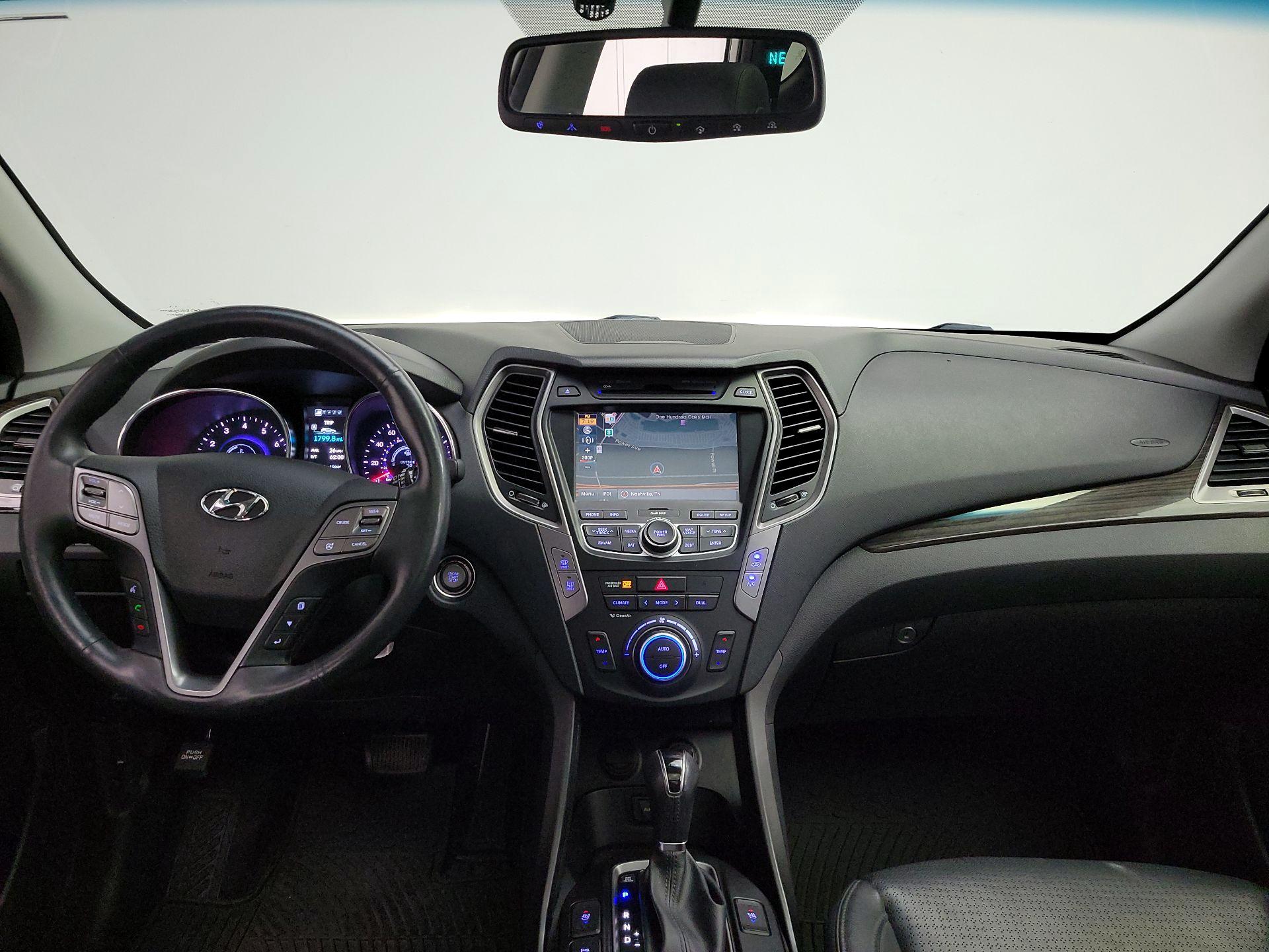 Thumbnail: 2015 Hyundai Santa Fe - 9
