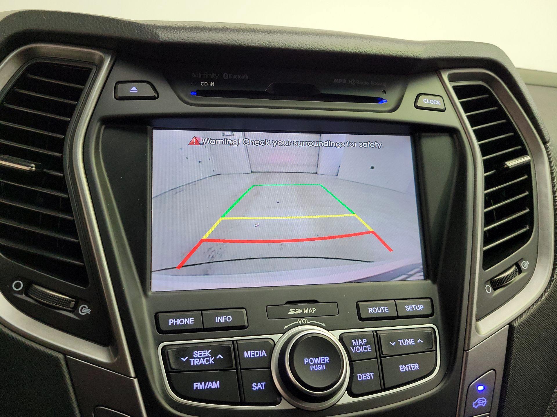 Thumbnail: 2015 Hyundai Santa Fe - 15
