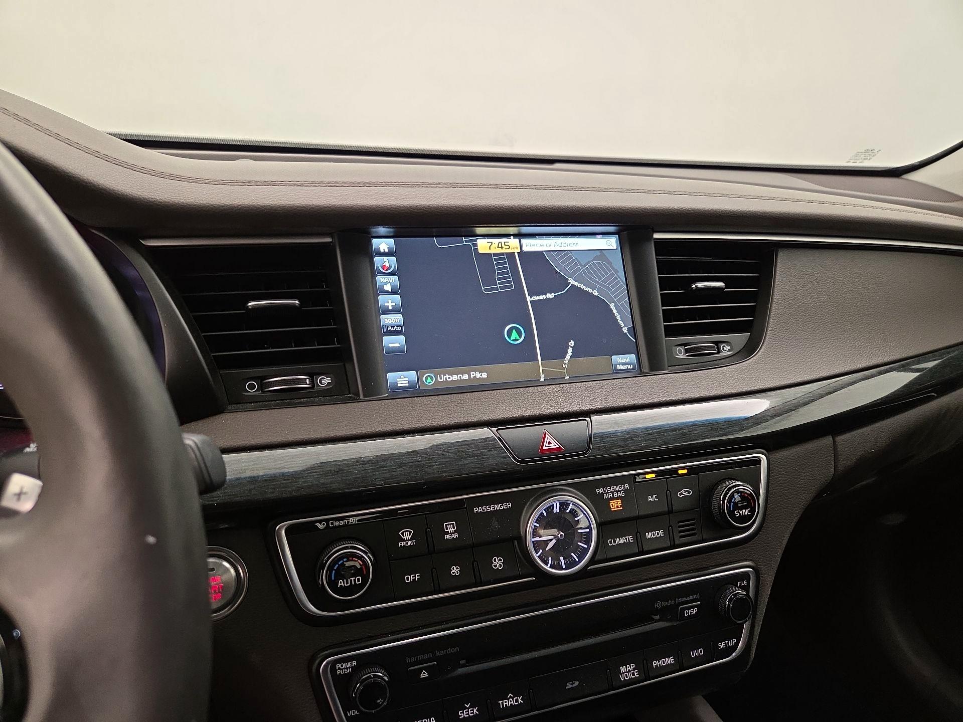 Thumbnail: 2017 Kia Cadenza - 14