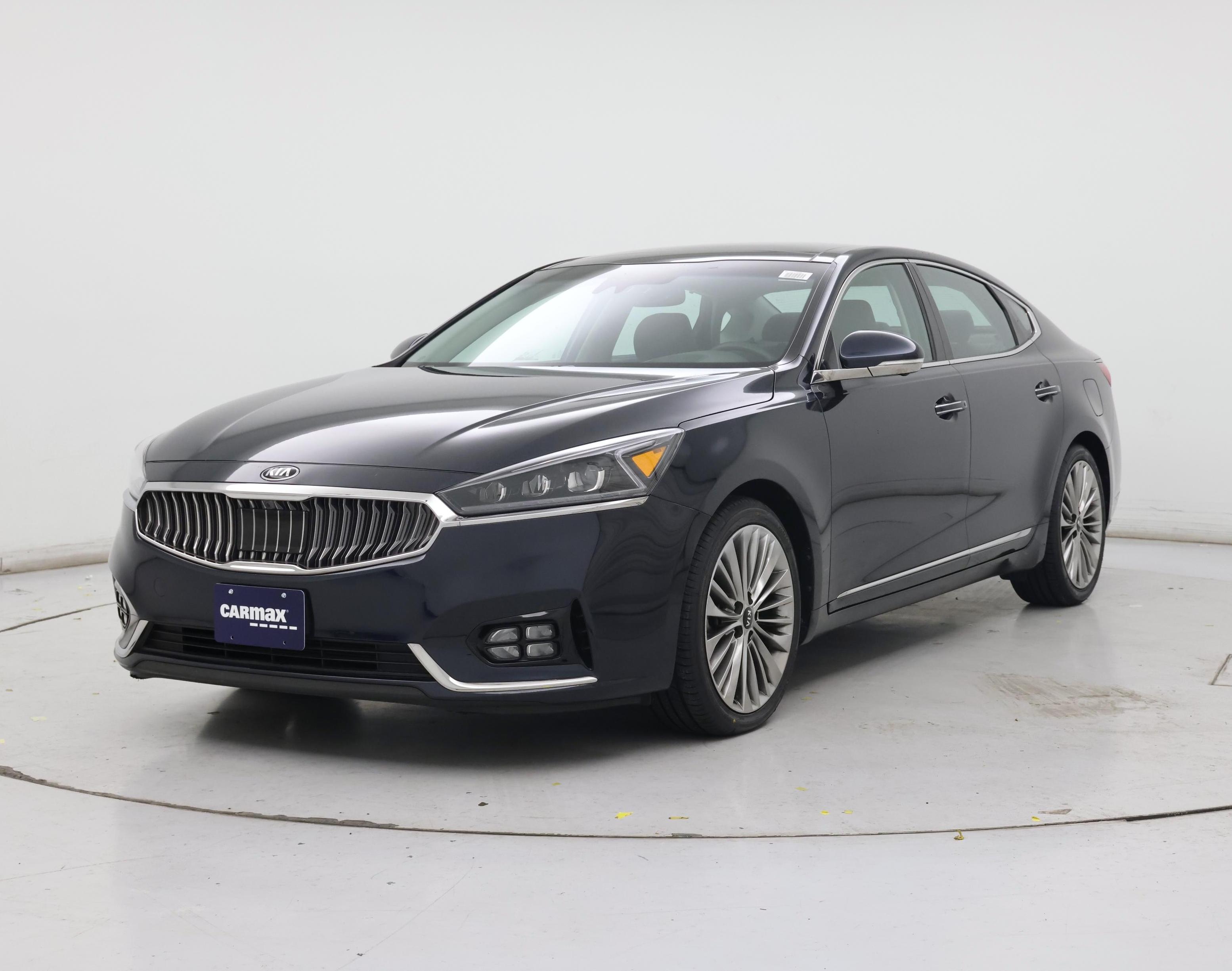 Thumbnail: 2017 Kia Cadenza - 4