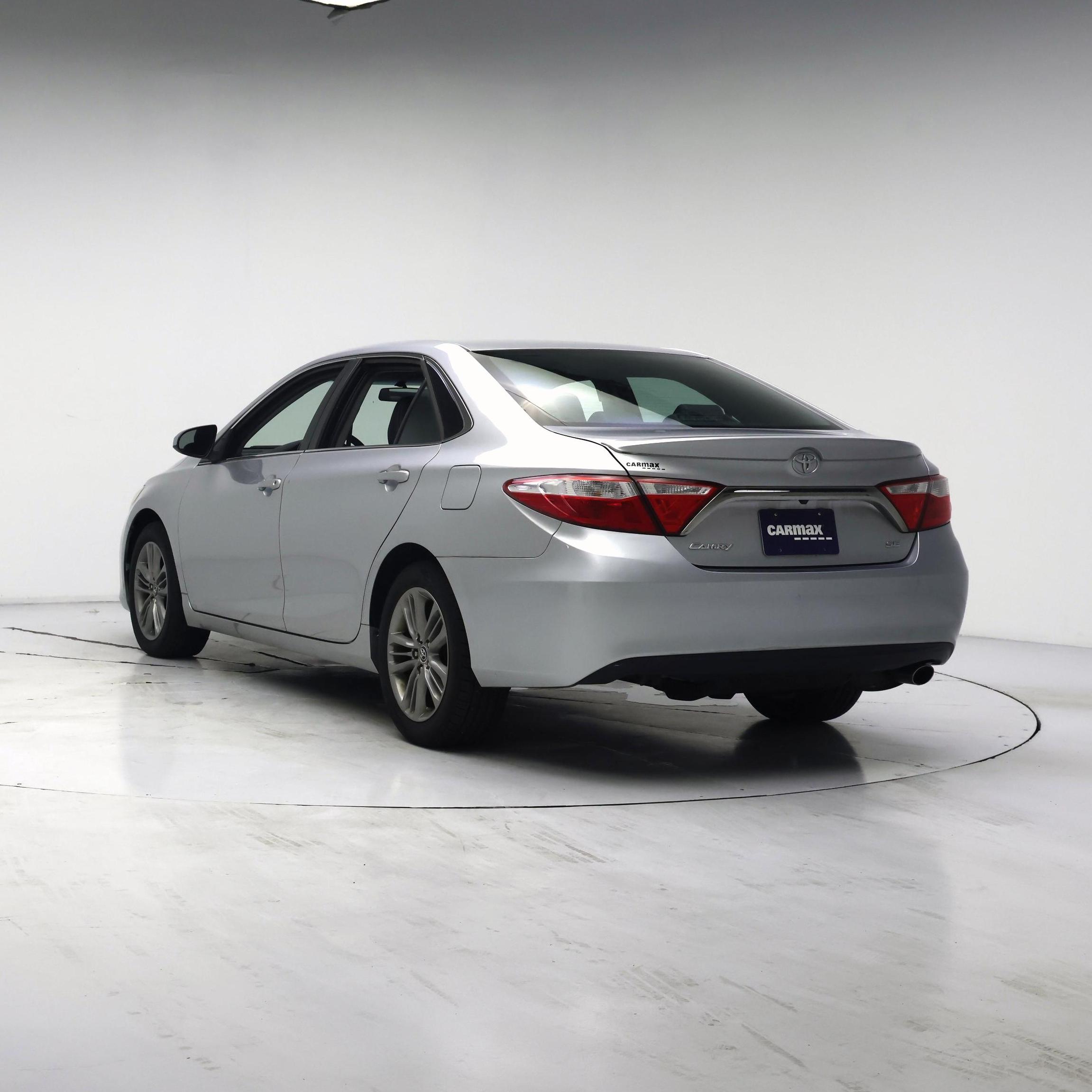 Thumbnail: 2015 Toyota Camry - 6