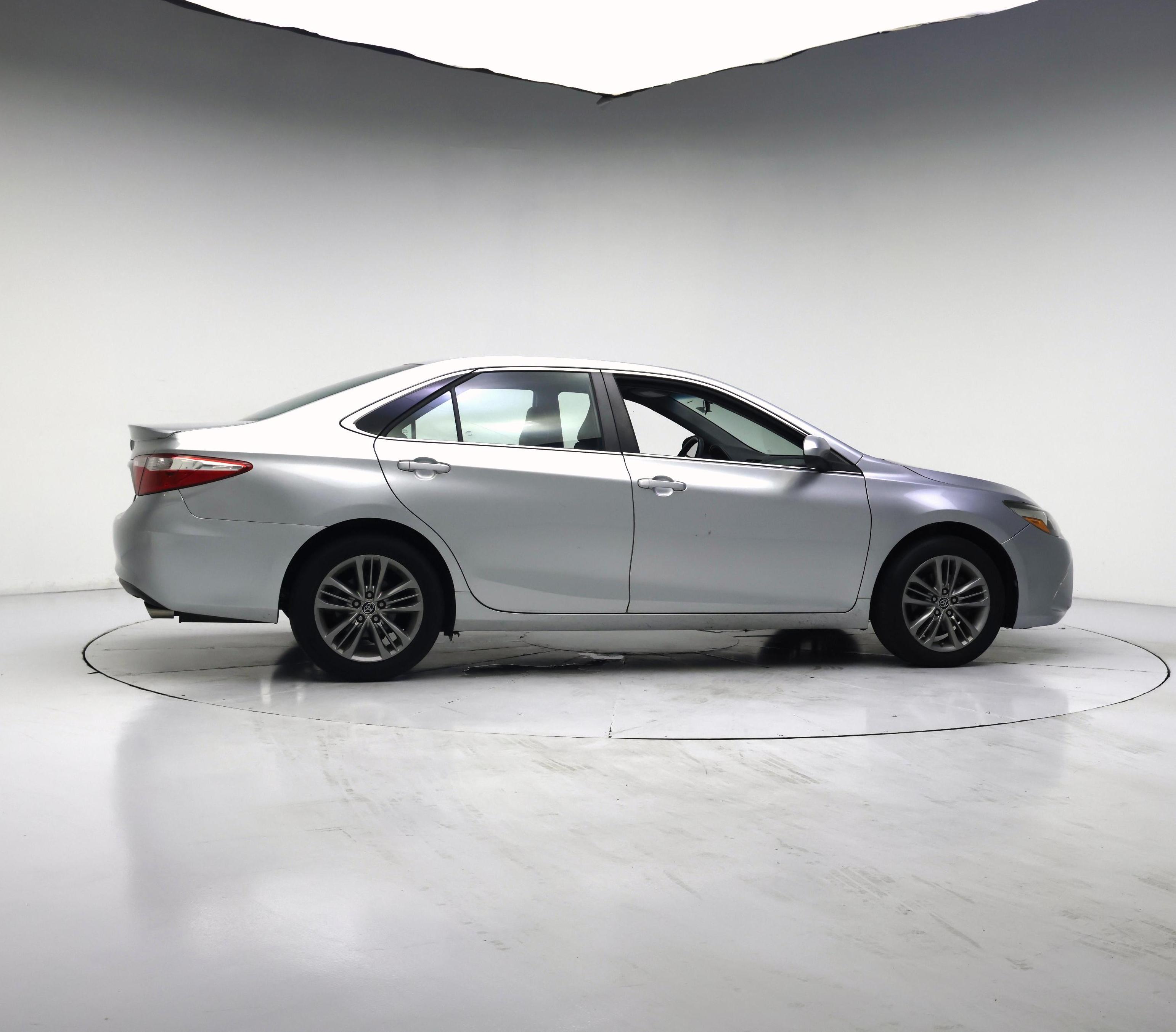 Thumbnail: 2015 Toyota Camry - 7