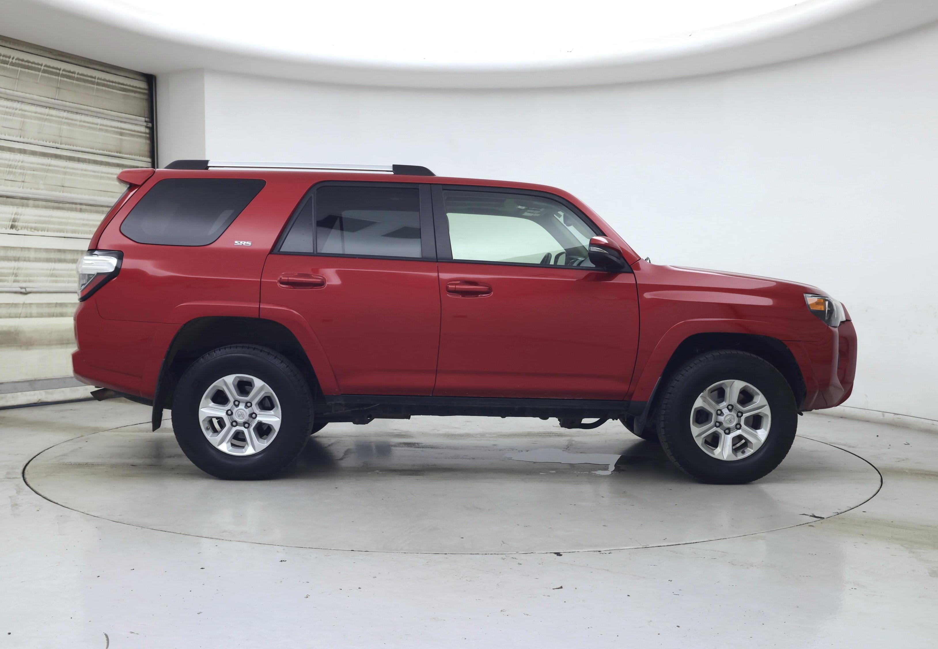 Thumbnail: 2021 Toyota 4Runner - 7