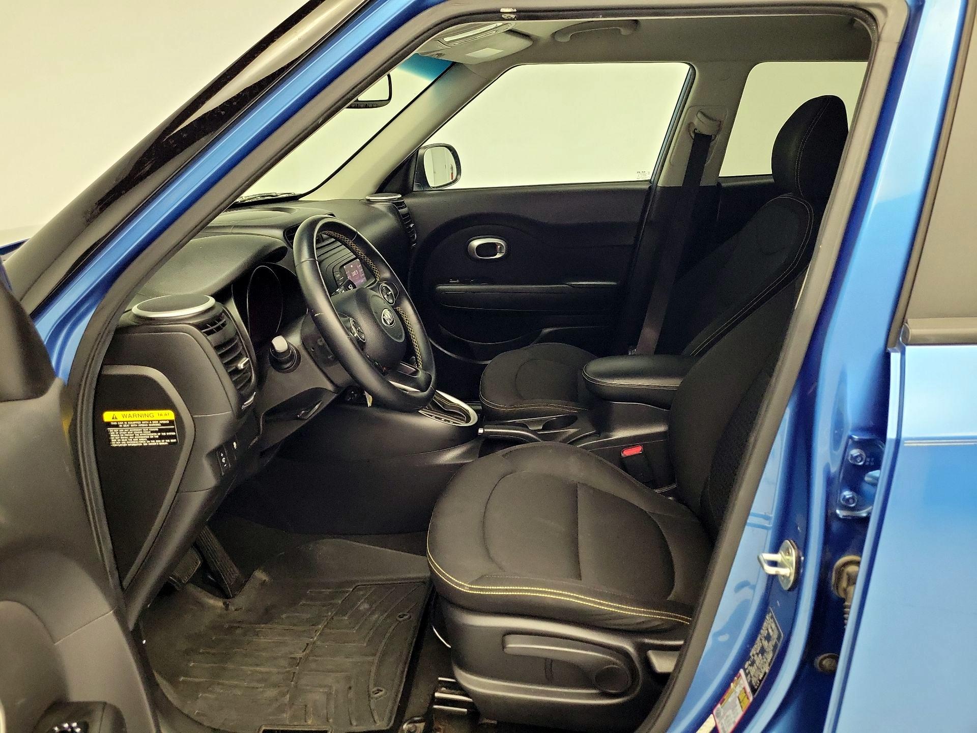 Thumbnail: 2016 Kia Soul - 11