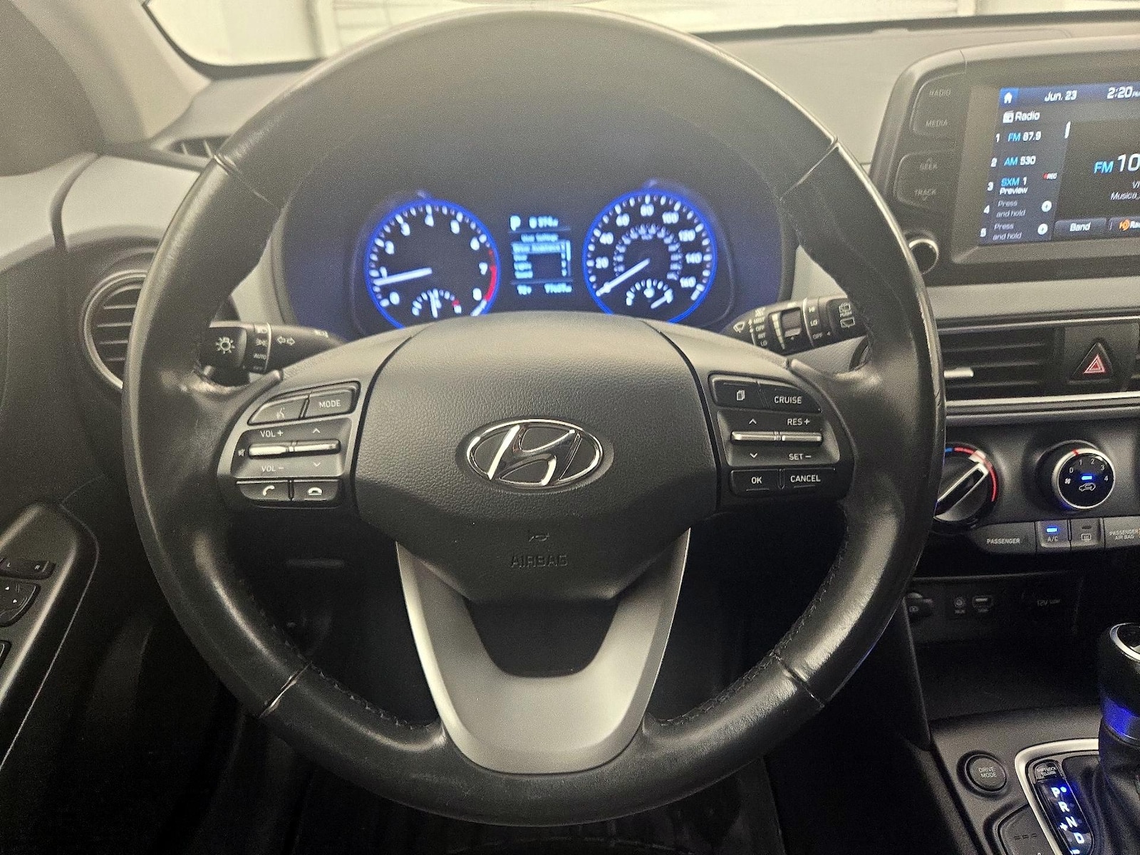 2020 Hyundai Kona SEL - Photo 11