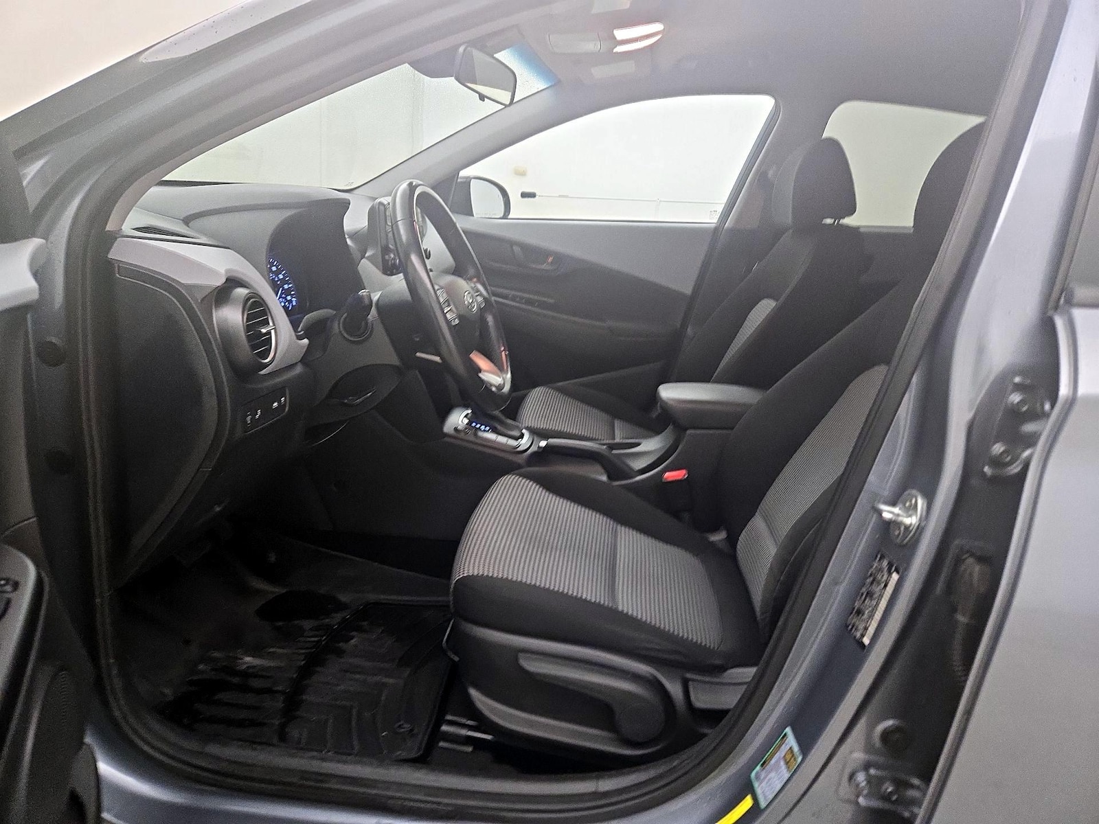 2020 Hyundai Kona SEL - Photo 12