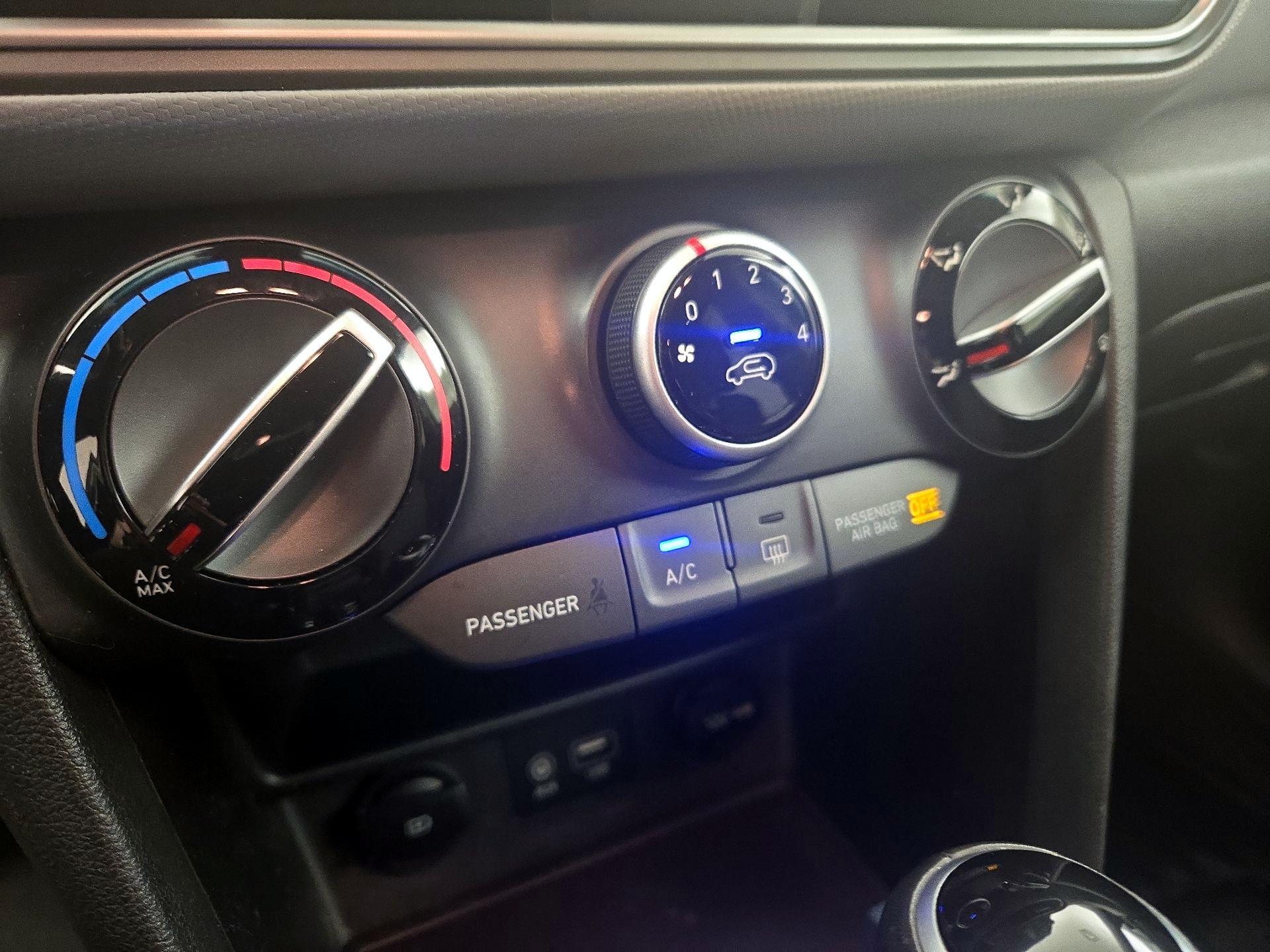 Thumbnail: 2020 Hyundai Kona - 16