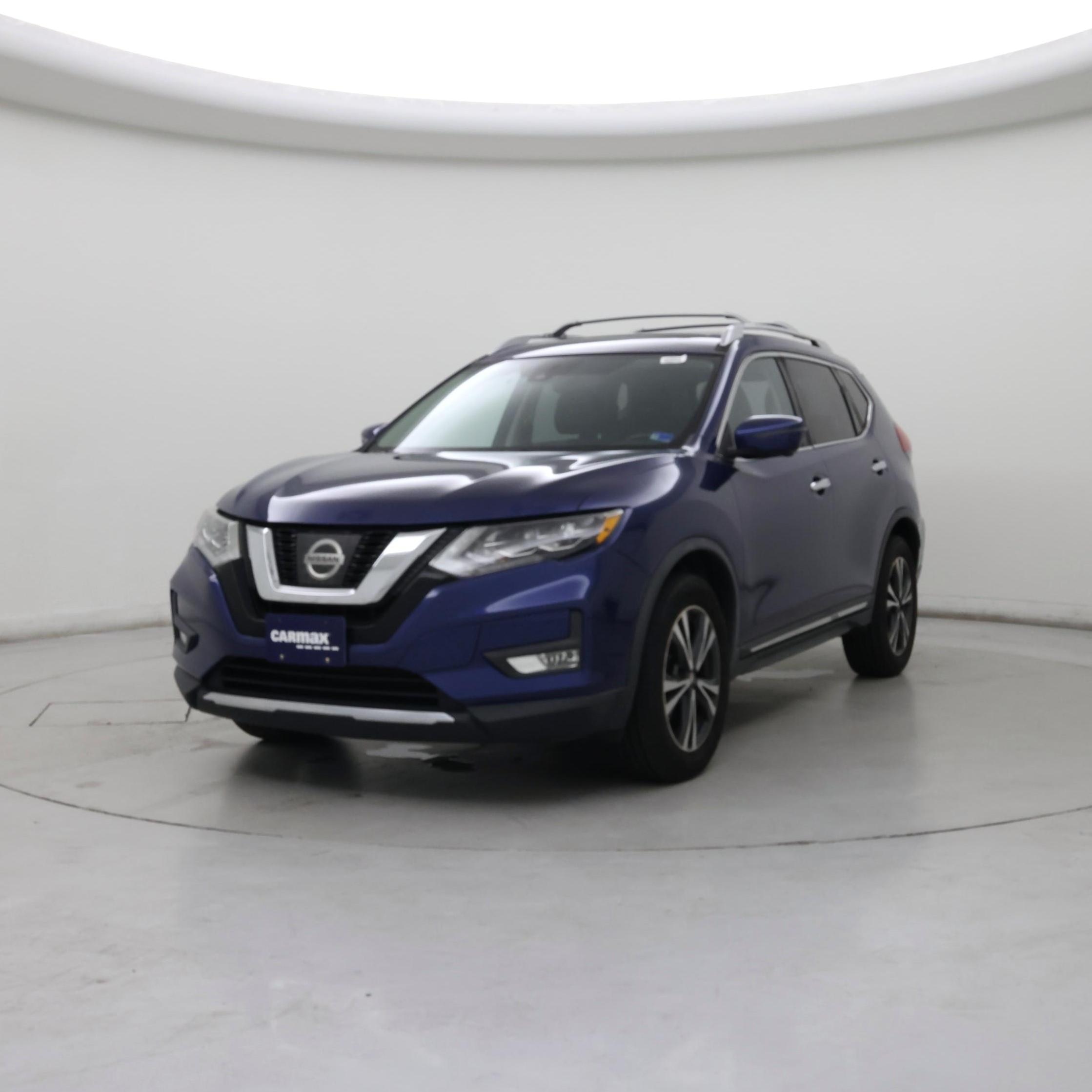 Thumbnail: 2017 Nissan Rogue - 4