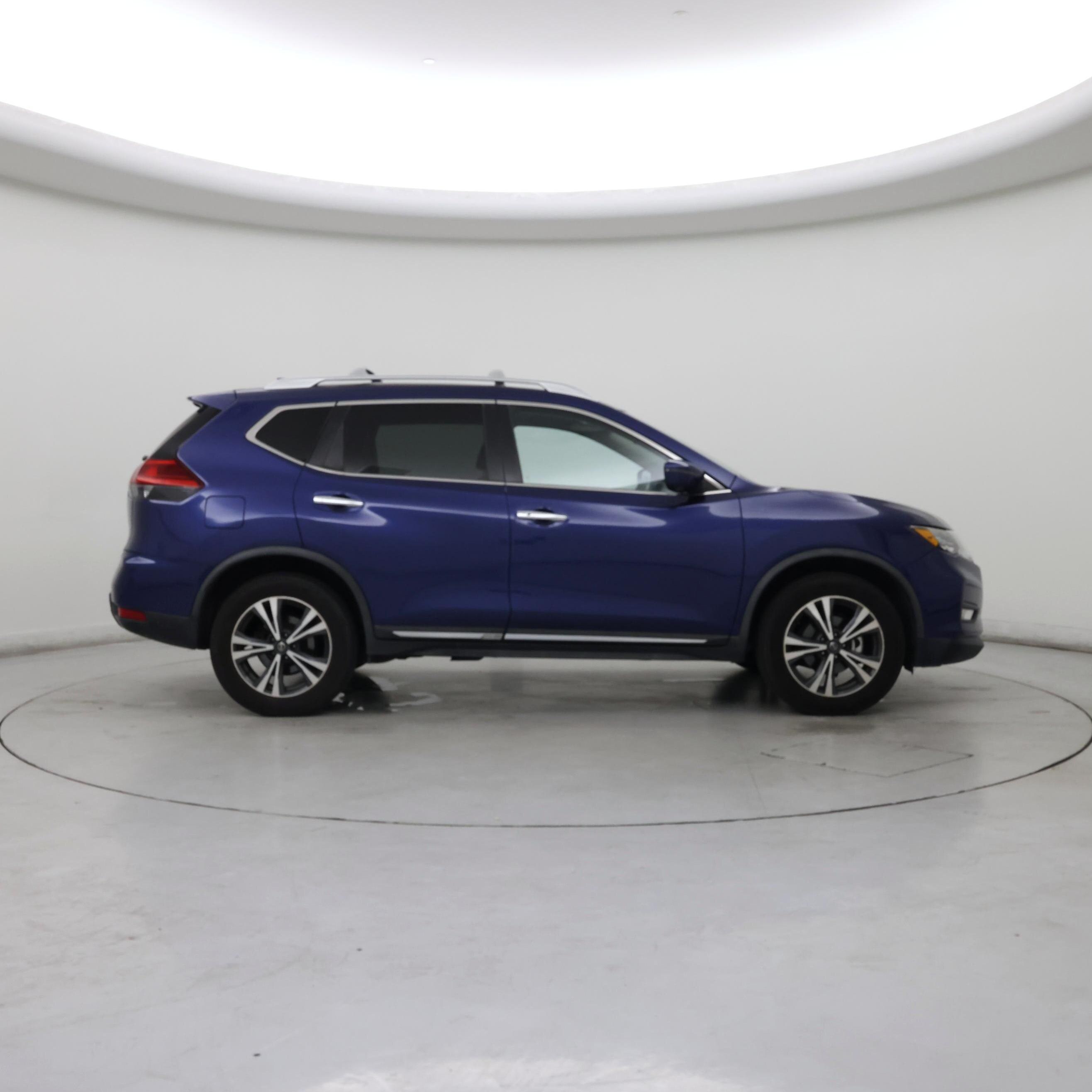 Thumbnail: 2017 Nissan Rogue - 7