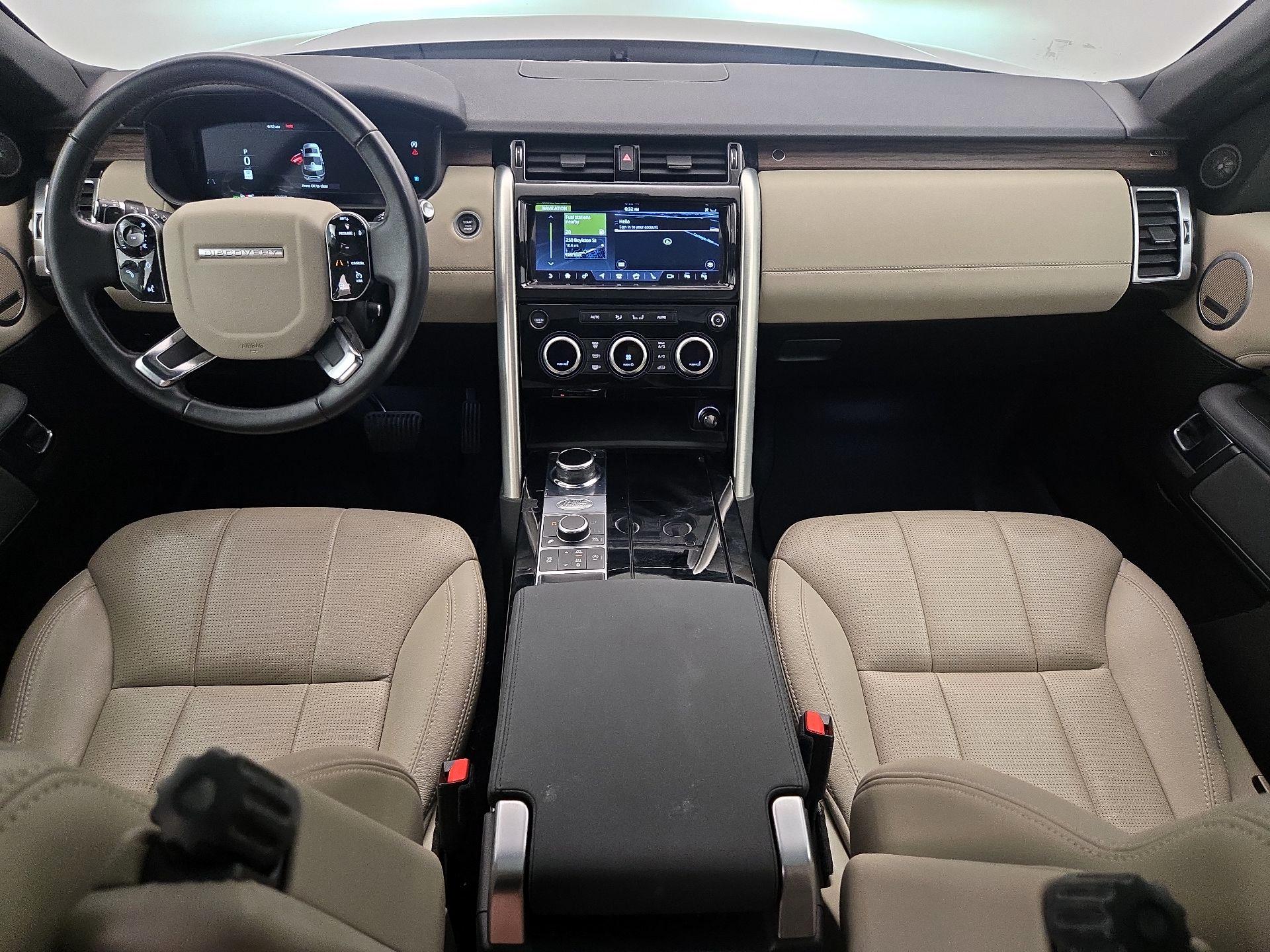 Thumbnail: 2019 Land Rover Discovery - 9