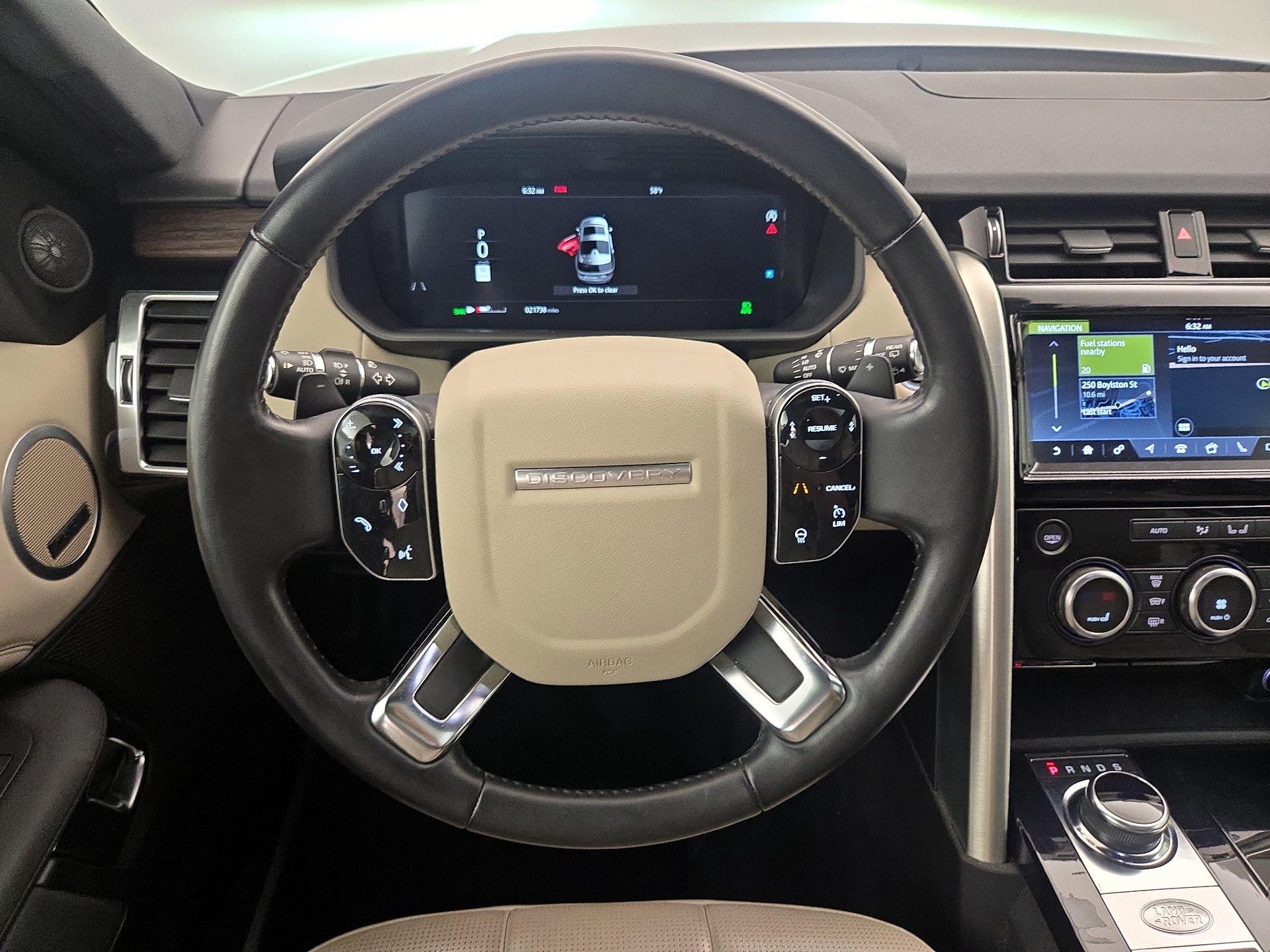 Thumbnail: 2019 Land Rover Discovery - 10