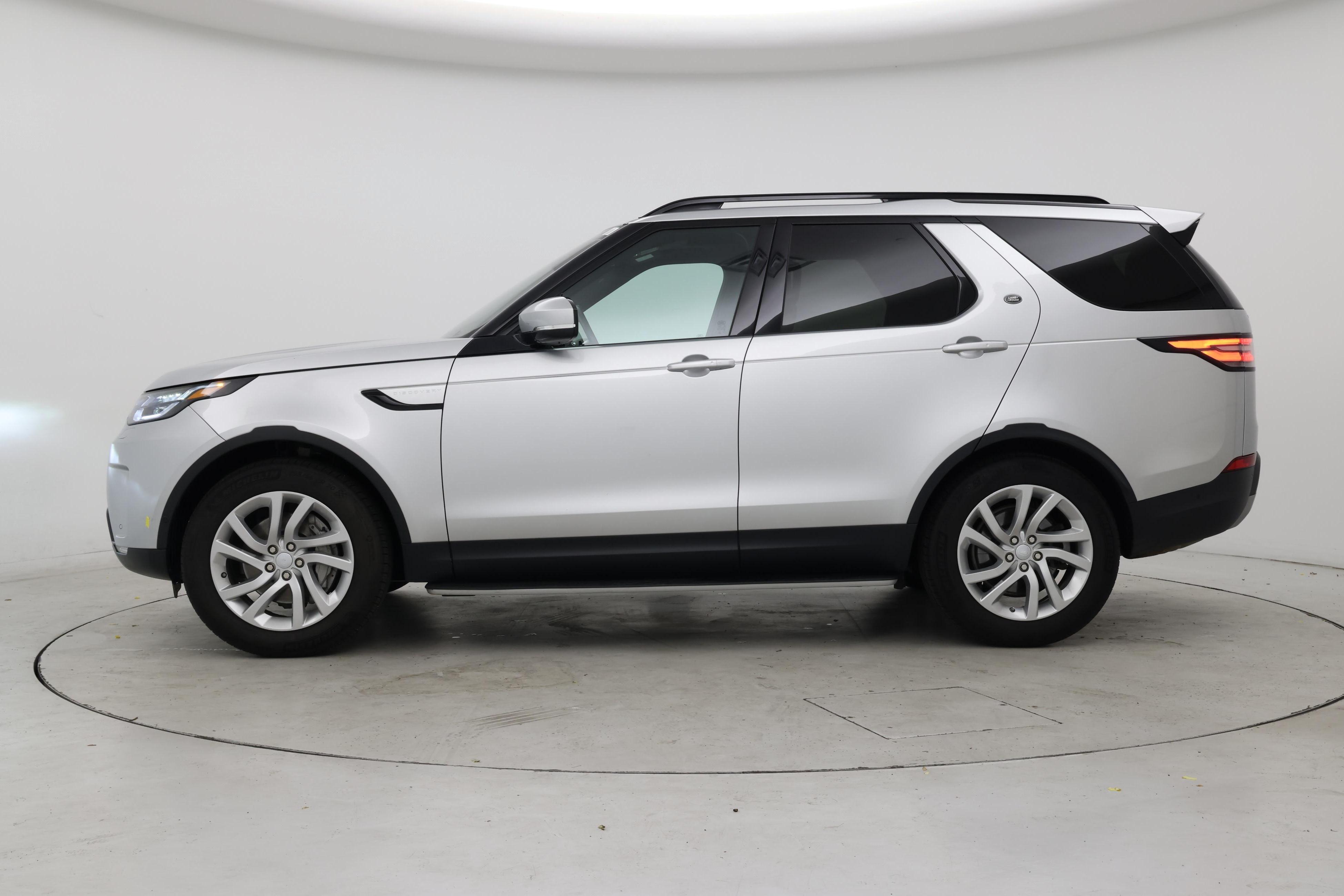 Thumbnail: 2019 Land Rover Discovery - 3