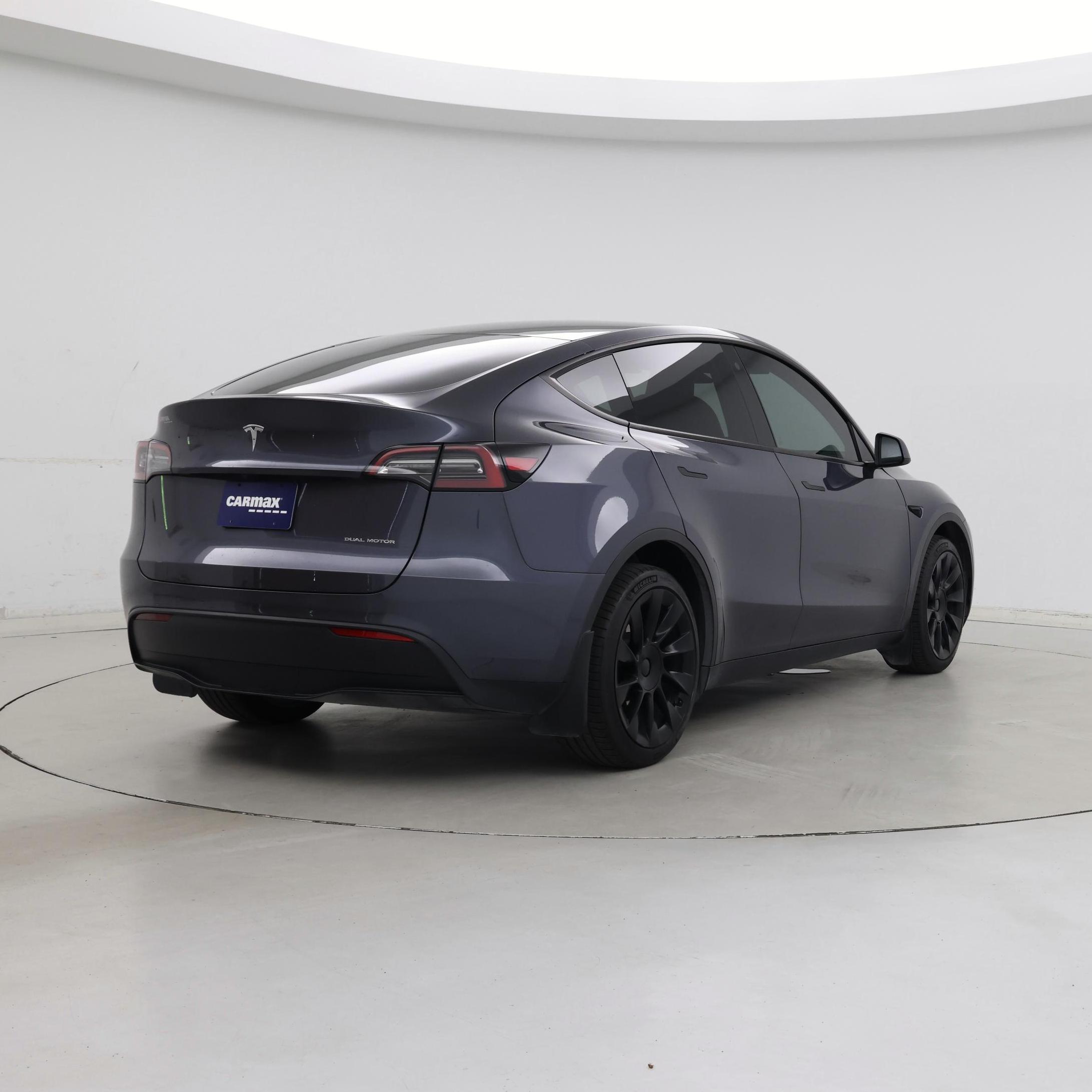 Thumbnail: 2023 Tesla Model Y - 8