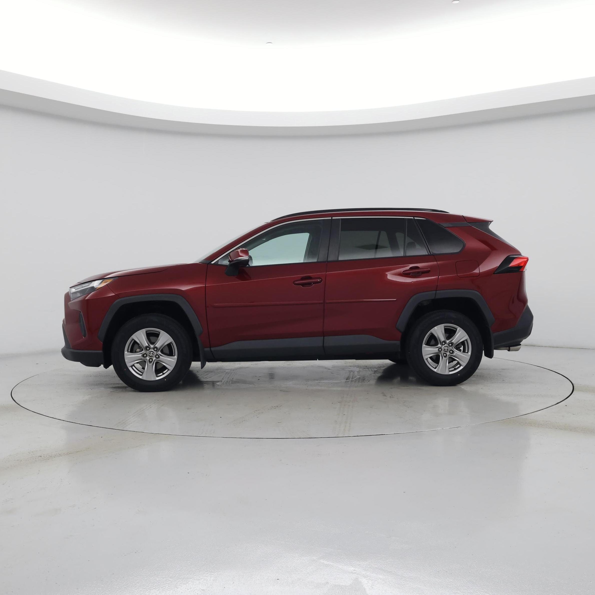 Thumbnail: 2022 Toyota RAV4 - 3