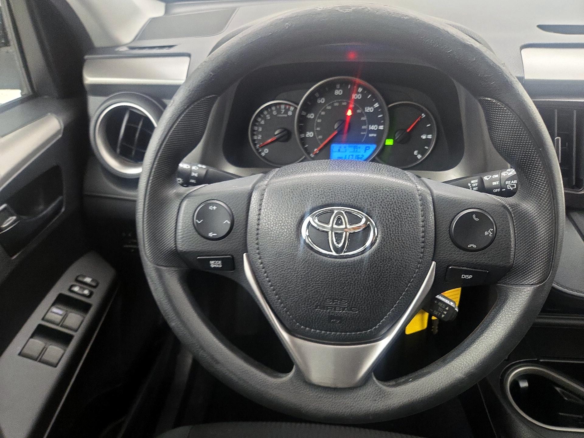 Thumbnail: 2016 Toyota RAV4 - 10