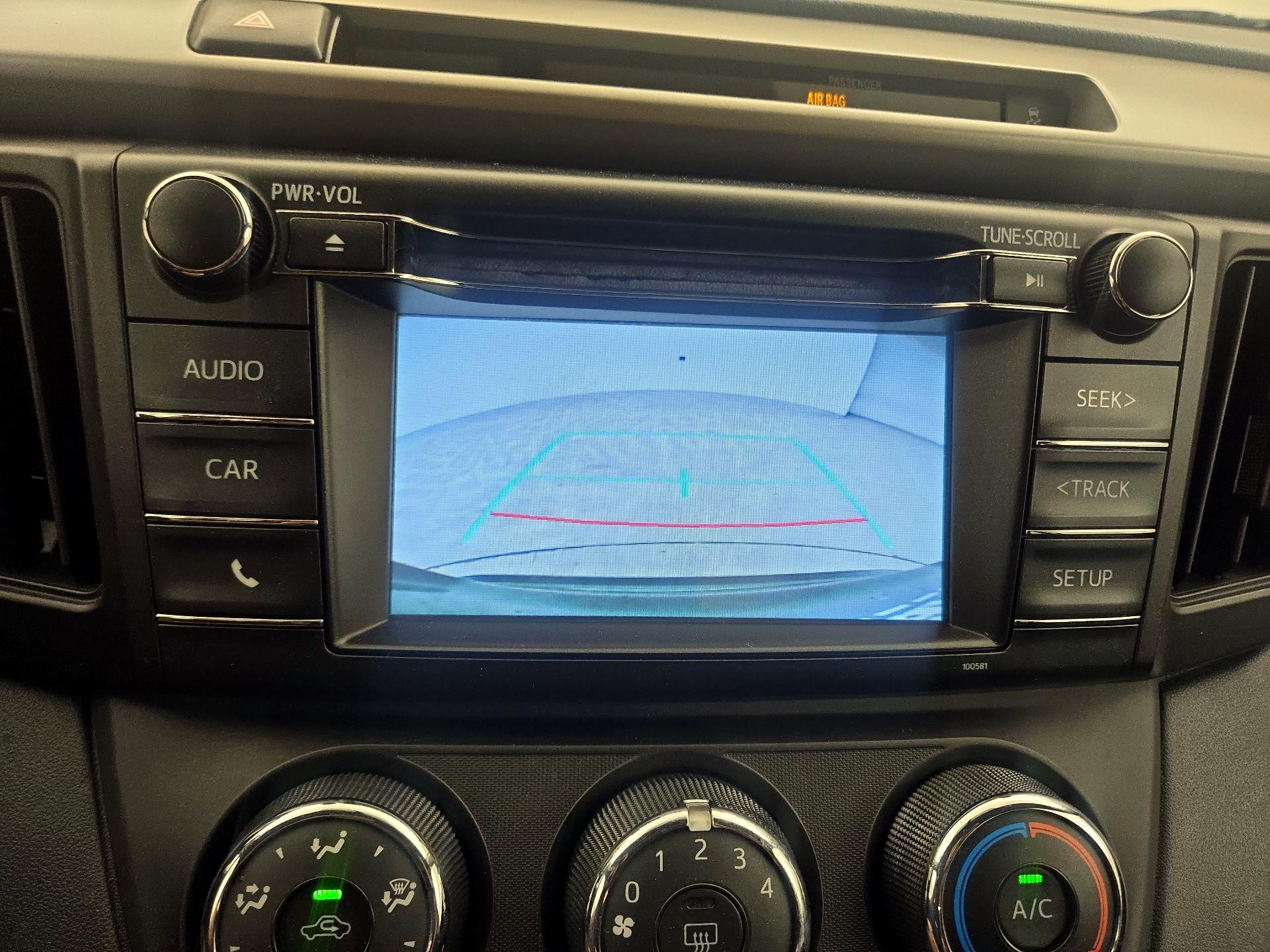 Thumbnail: 2016 Toyota RAV4 - 14