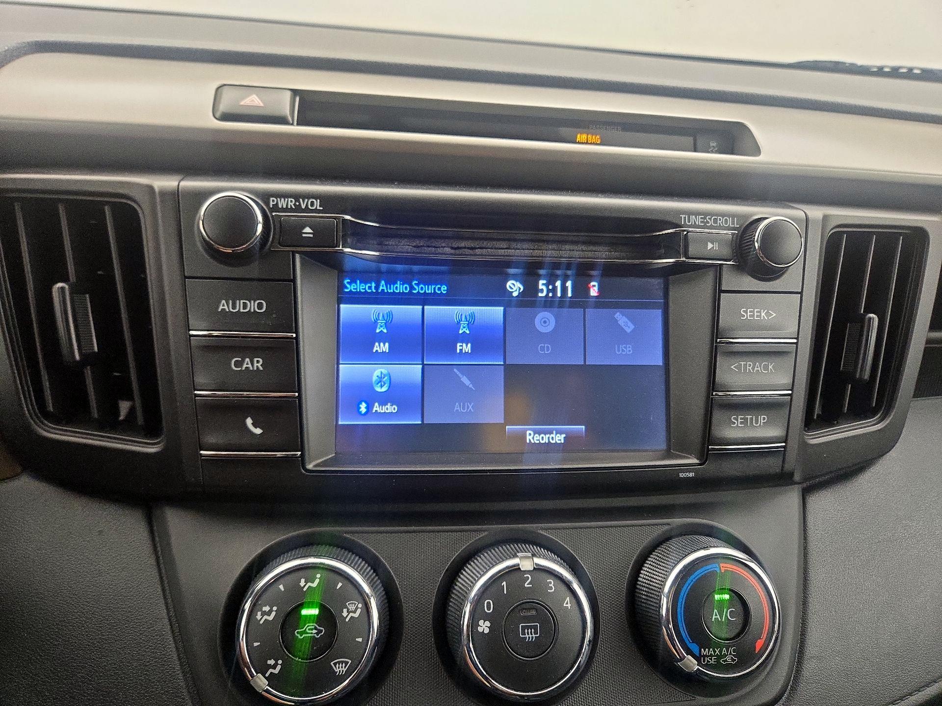 Thumbnail: 2016 Toyota RAV4 - 15