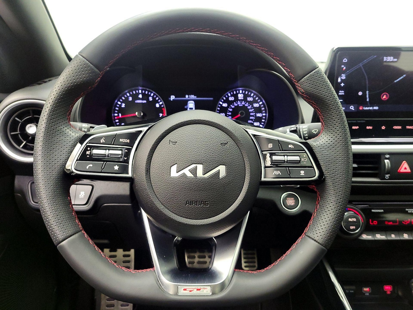 2023 Kia Forte GT - Photo 11