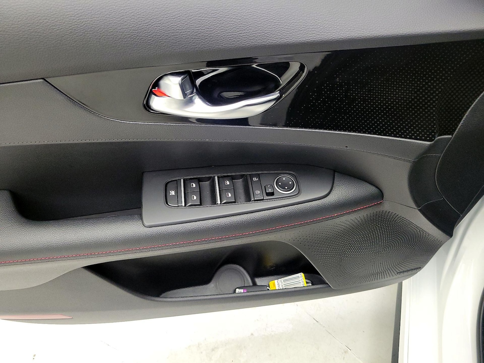 2023 Kia Forte GT - Photo 13