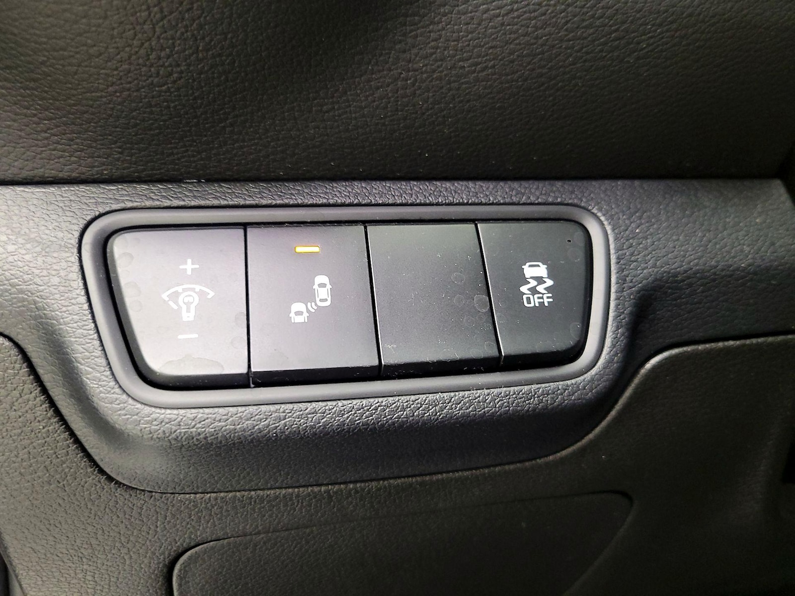 2023 Kia Forte GT - Photo 14