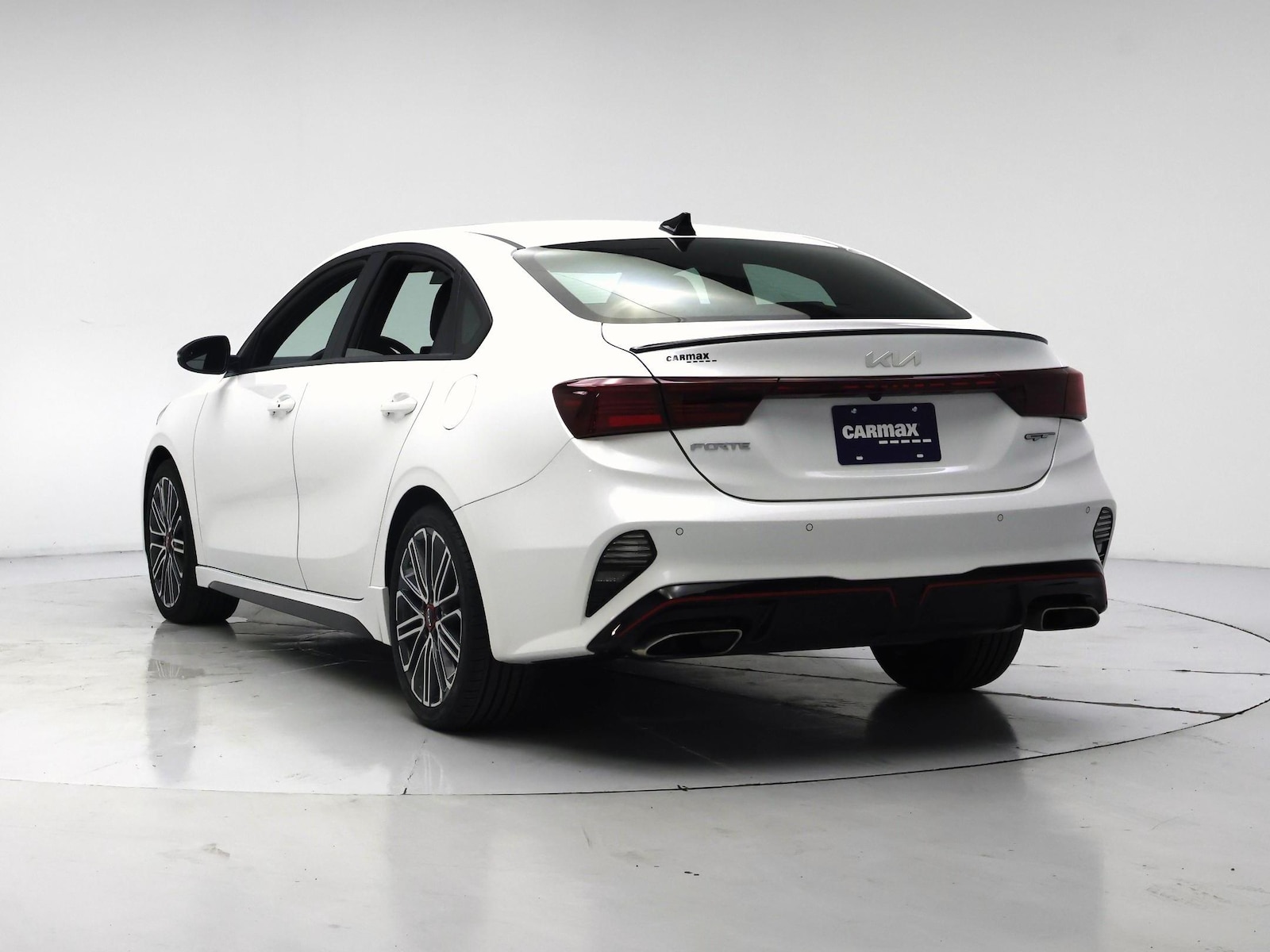 2023 Kia Forte GT - Photo 3