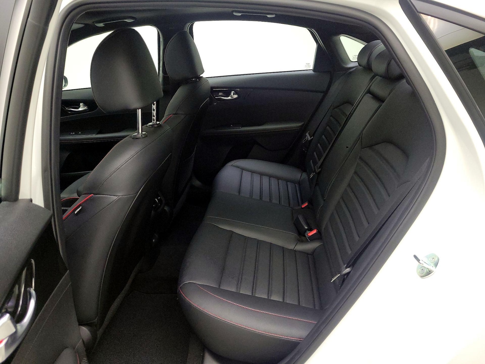 2023 Kia Forte GT - Photo 22