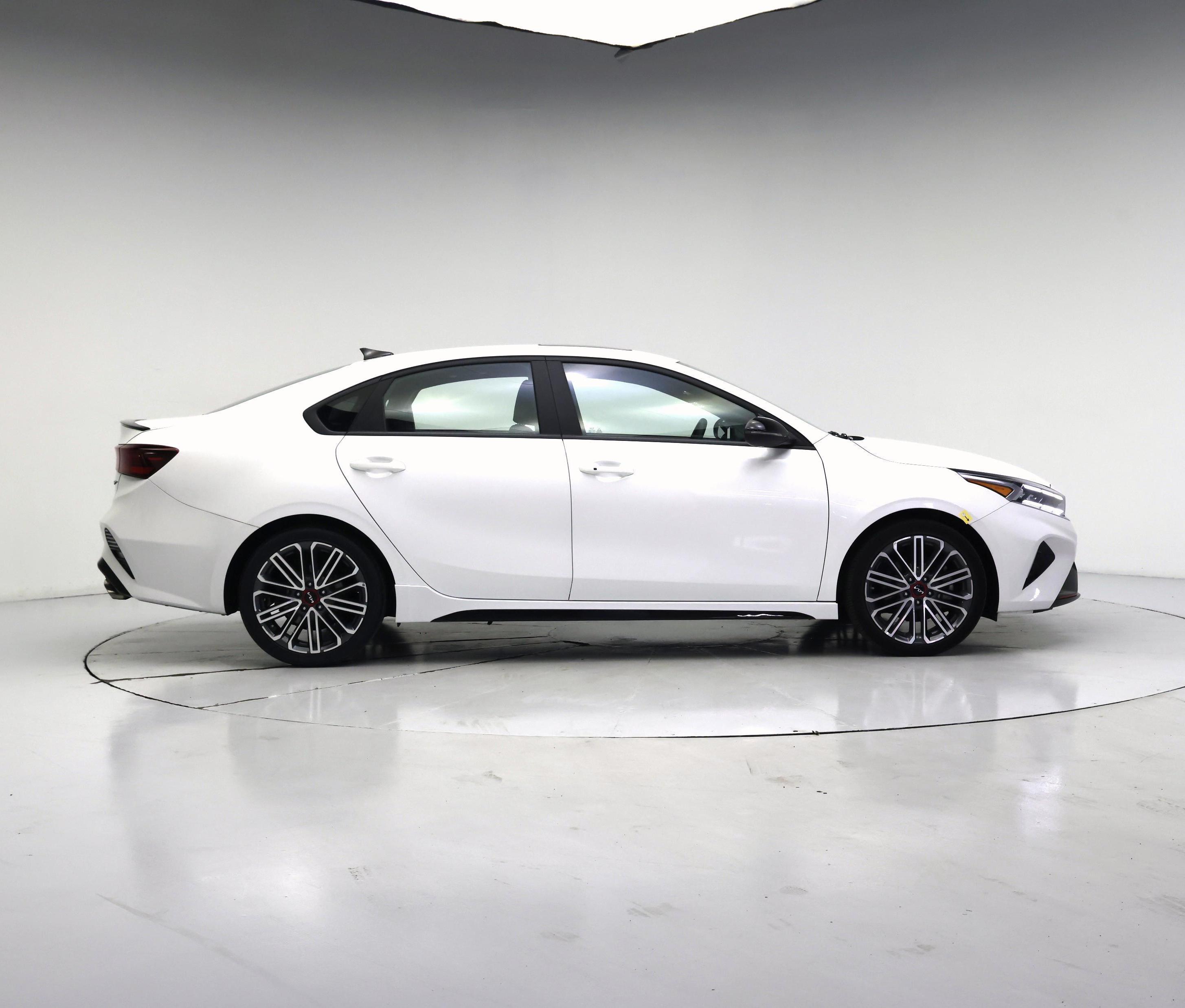 Thumbnail: 2023 Kia Forte - 7