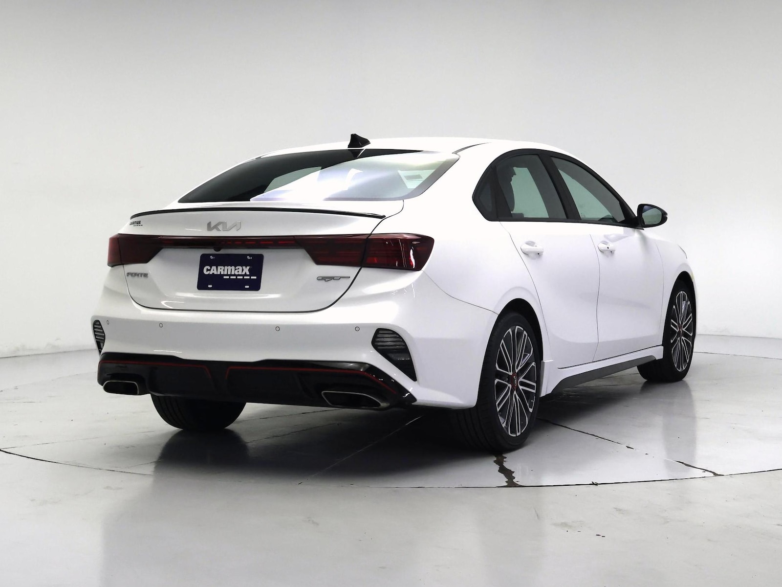 2023 Kia Forte GT - Photo 9