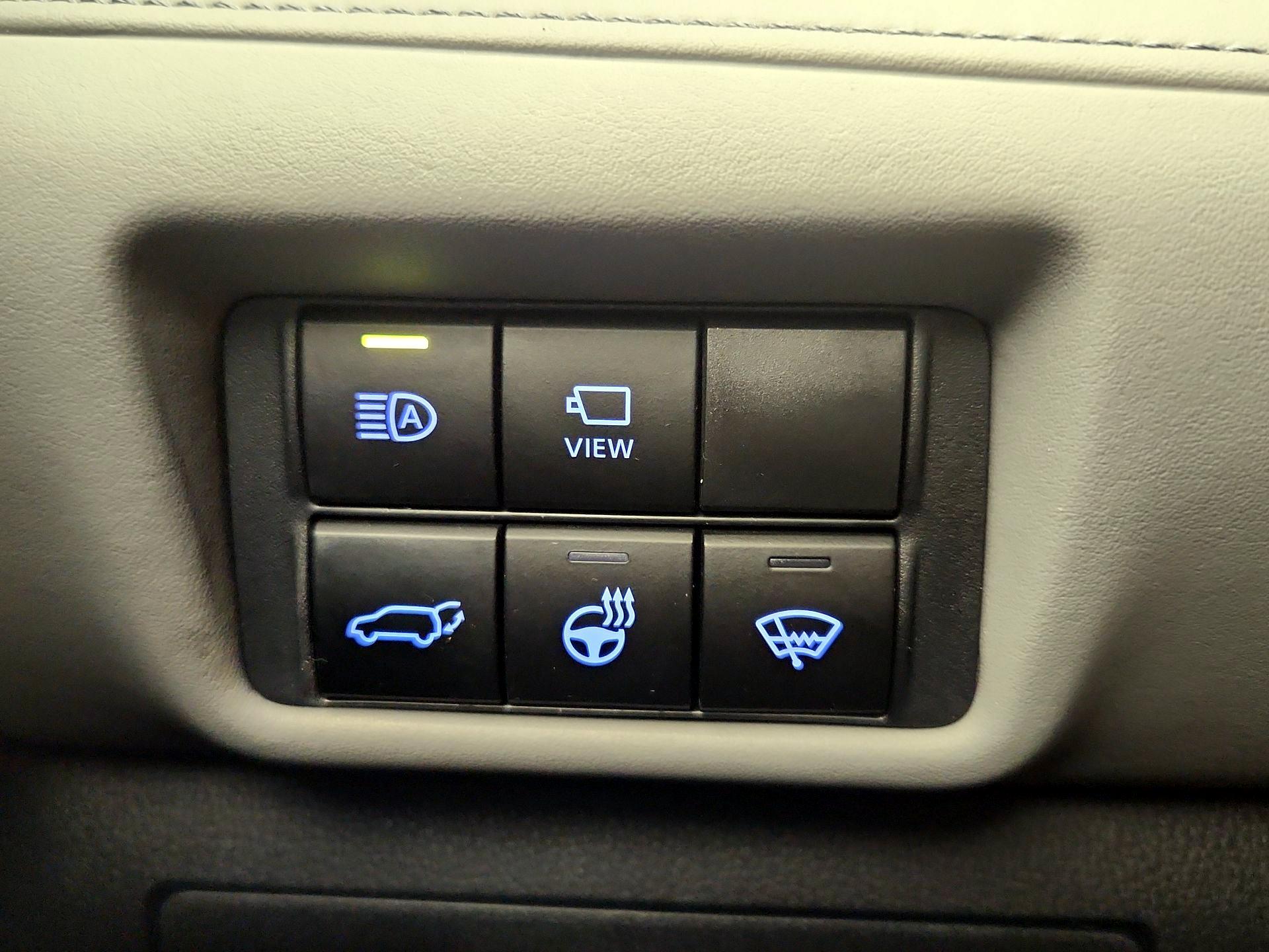 Thumbnail: 2021 Toyota Highlander - 13