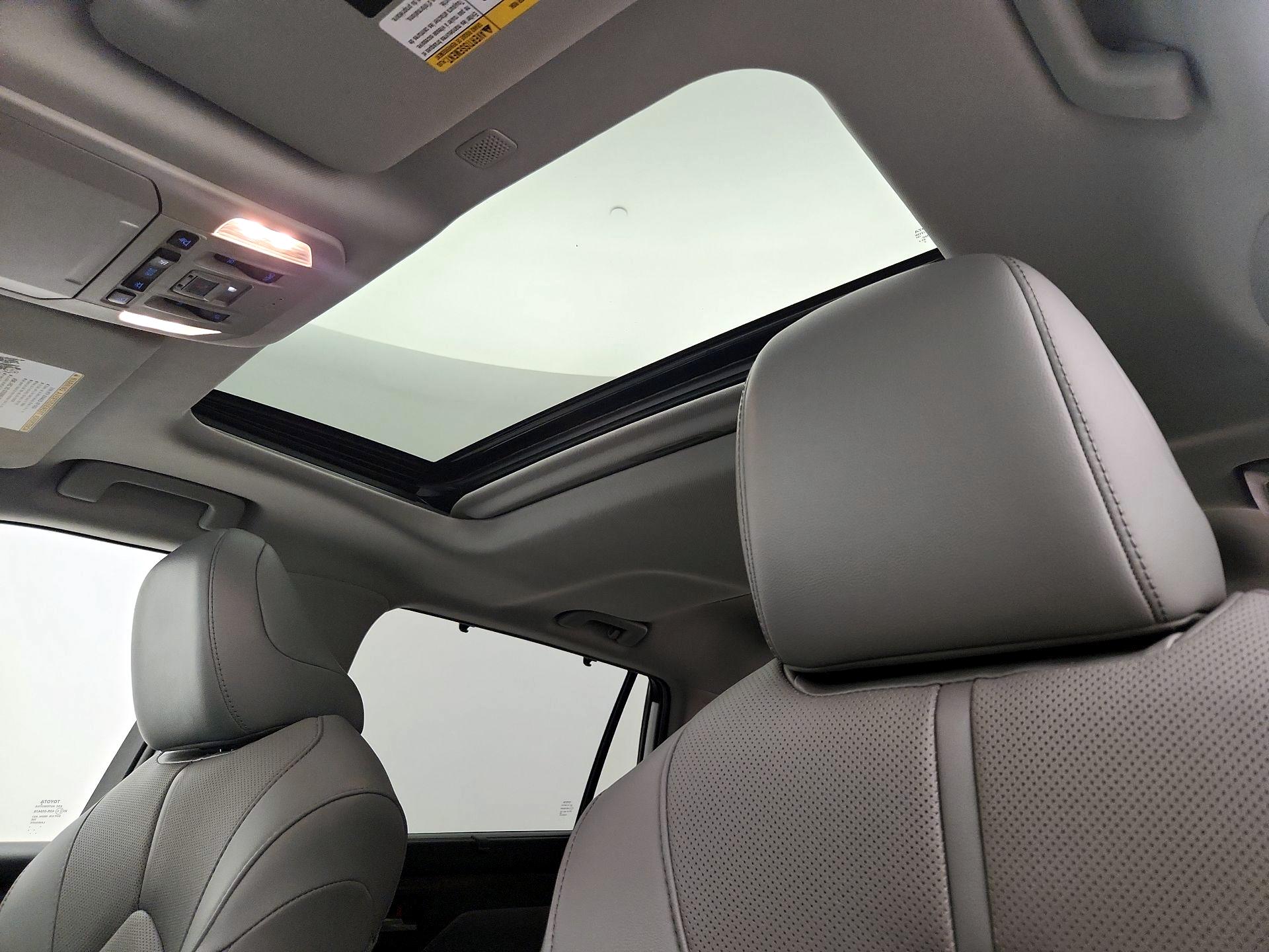 Thumbnail: 2021 Toyota Highlander - 20