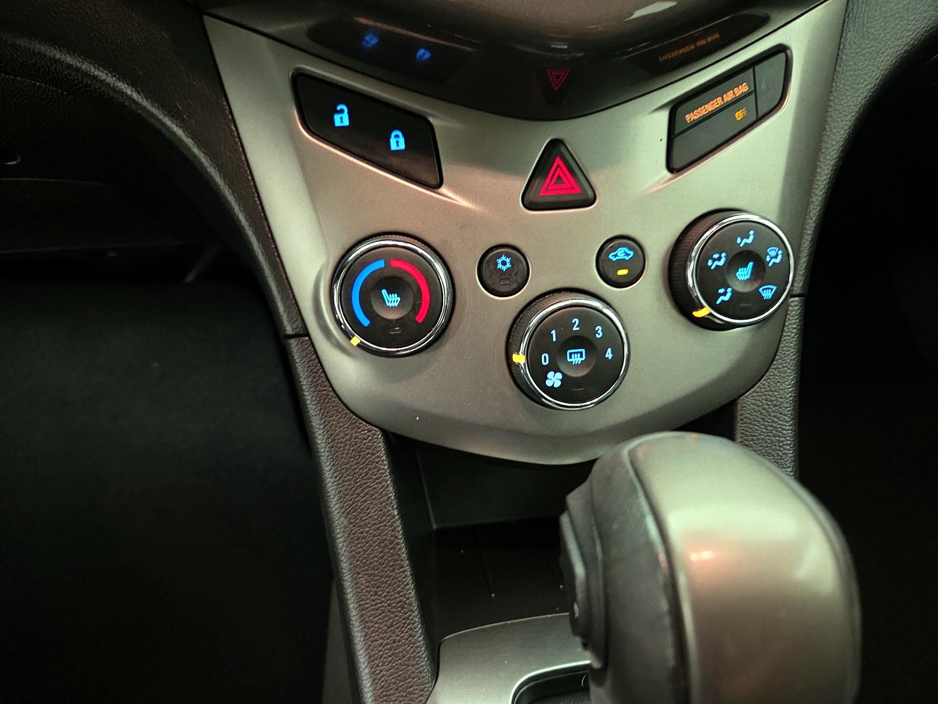Thumbnail: 2015 Chevrolet Sonic - 16