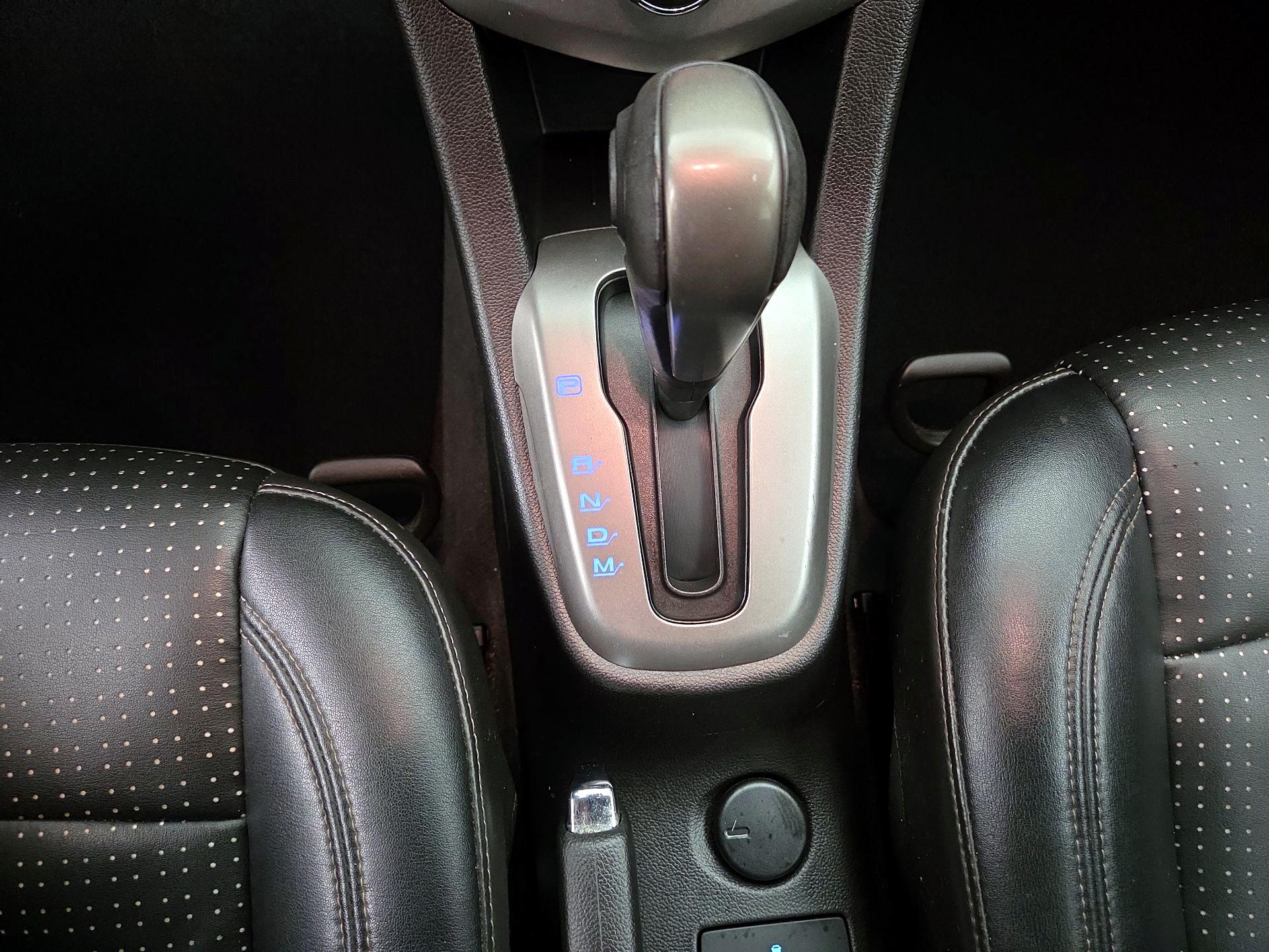 Thumbnail: 2015 Chevrolet Sonic - 17