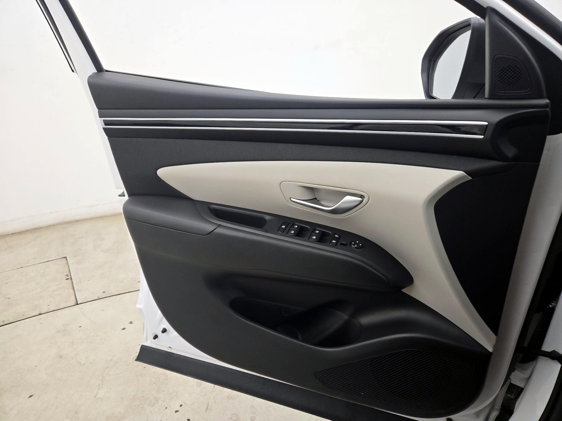 Thumbnail: 2024 Hyundai Tucson - 12