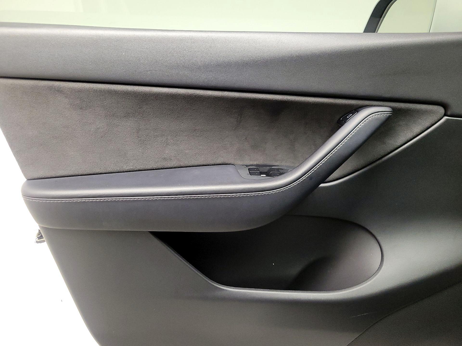 Thumbnail: 2021 Tesla Model Y - 12