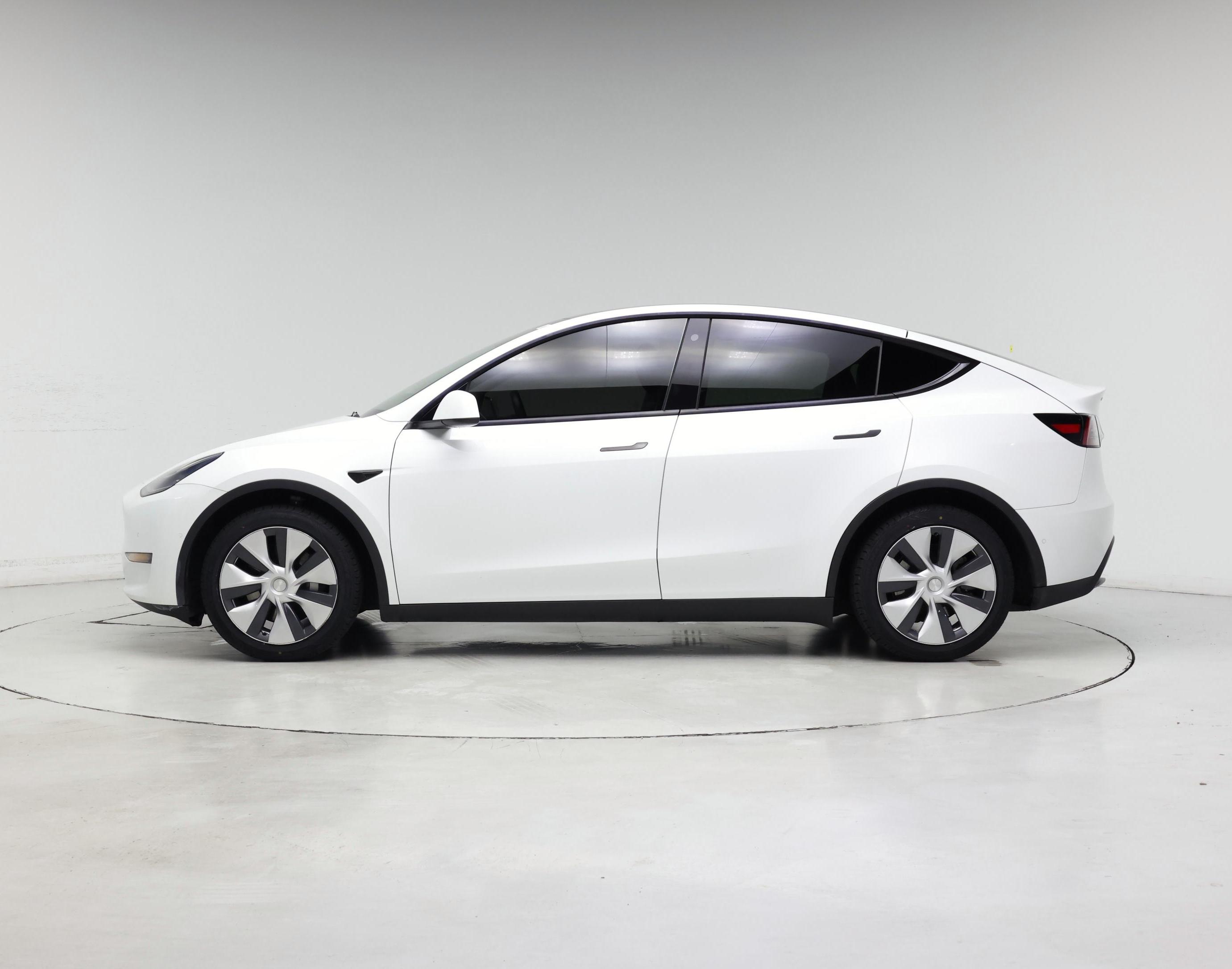 Thumbnail: 2021 Tesla Model Y - 3