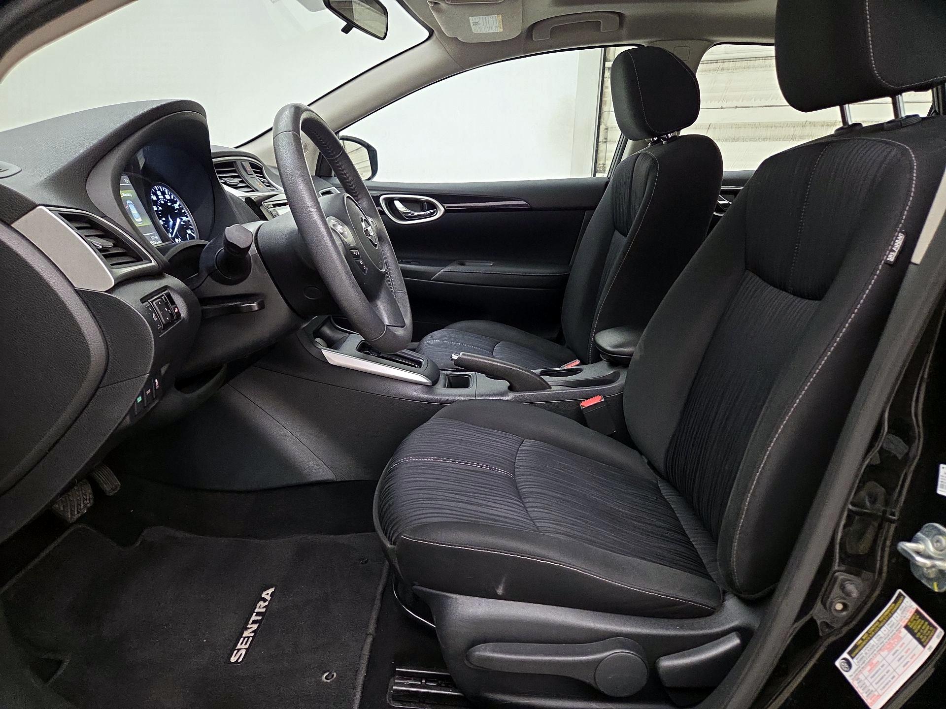 Thumbnail: 2017 Nissan Sentra - 11